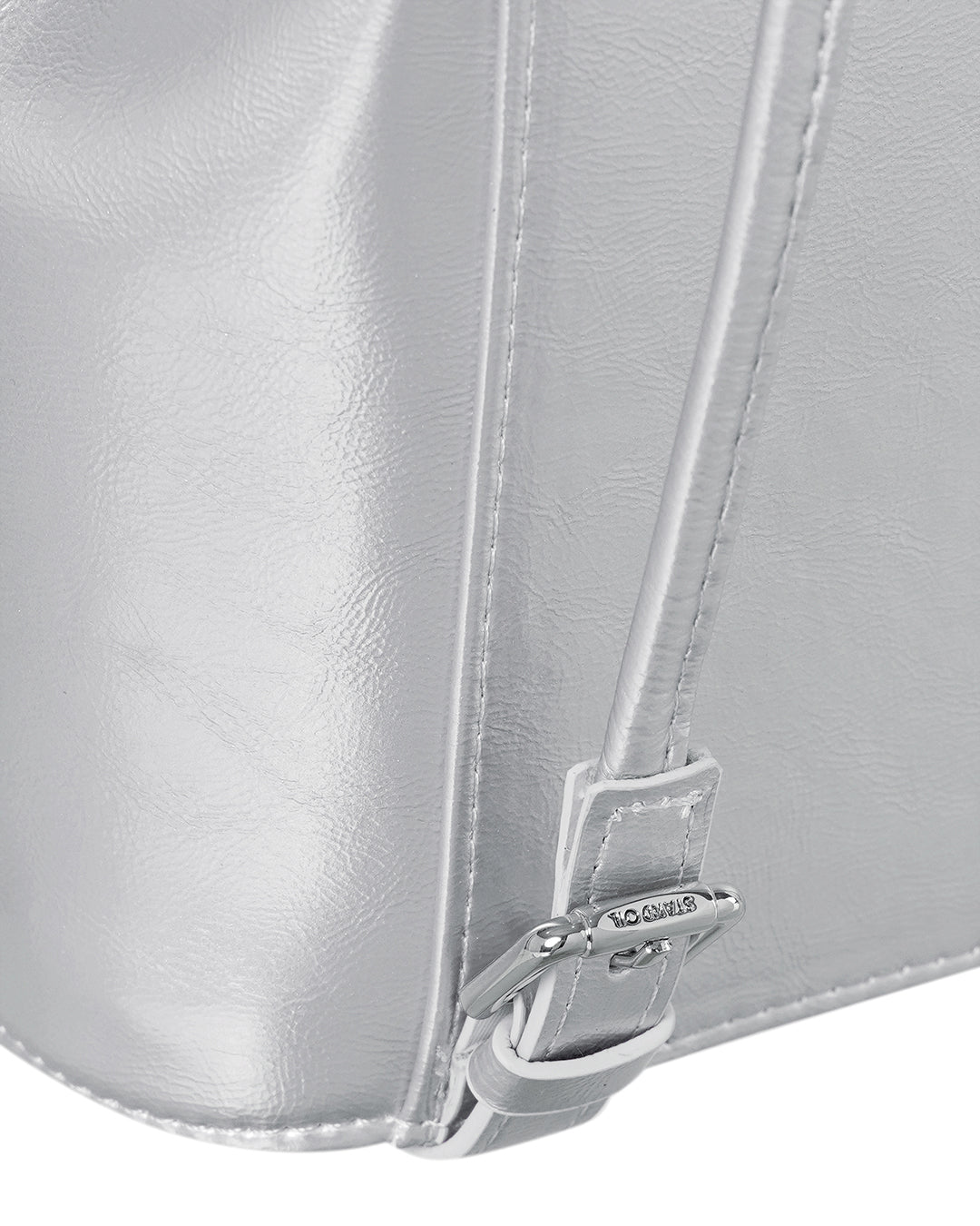 Ditto Backpack · Silver
