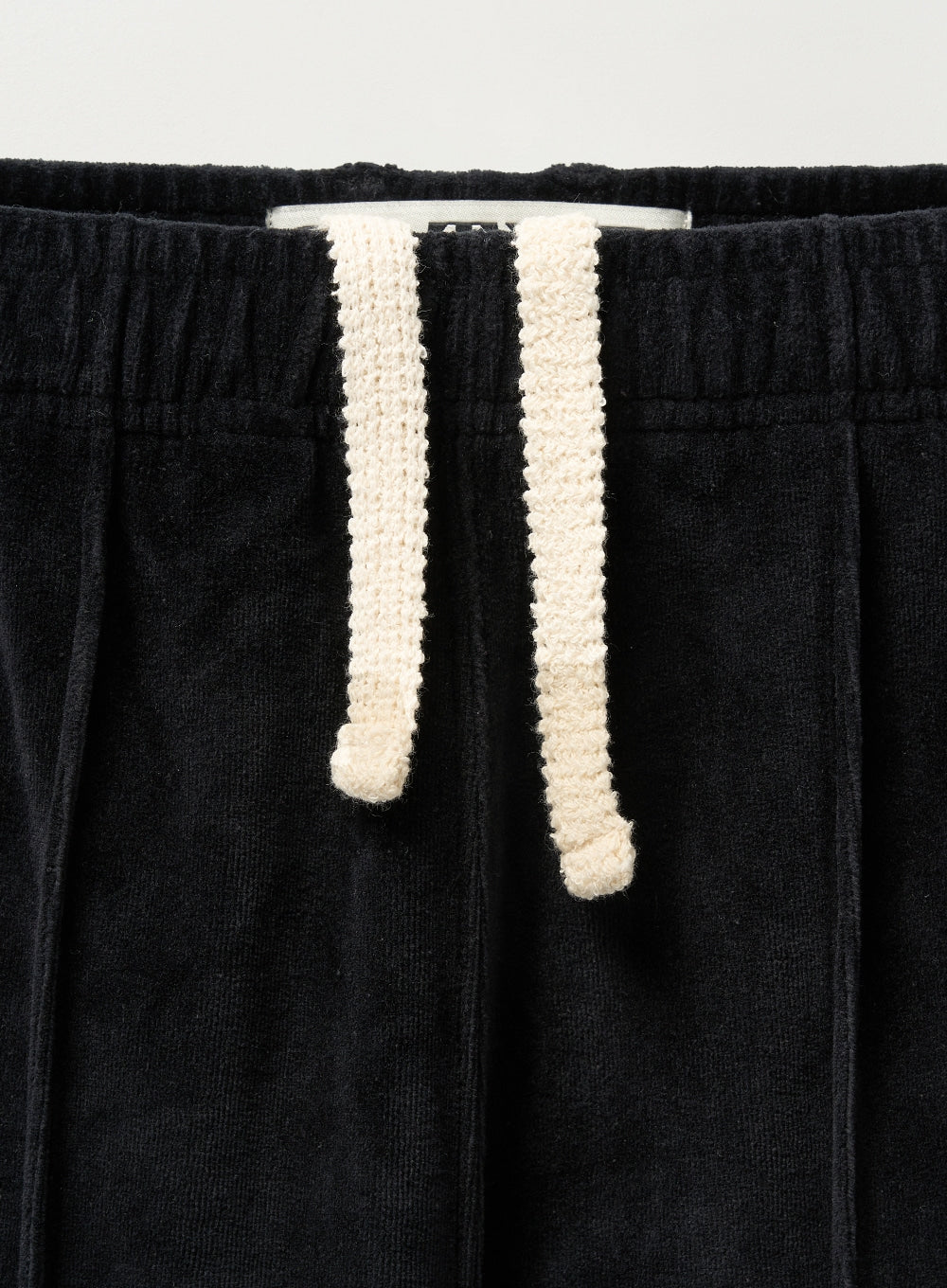 [satur] (W) Lawton Velour Track Pants - Black