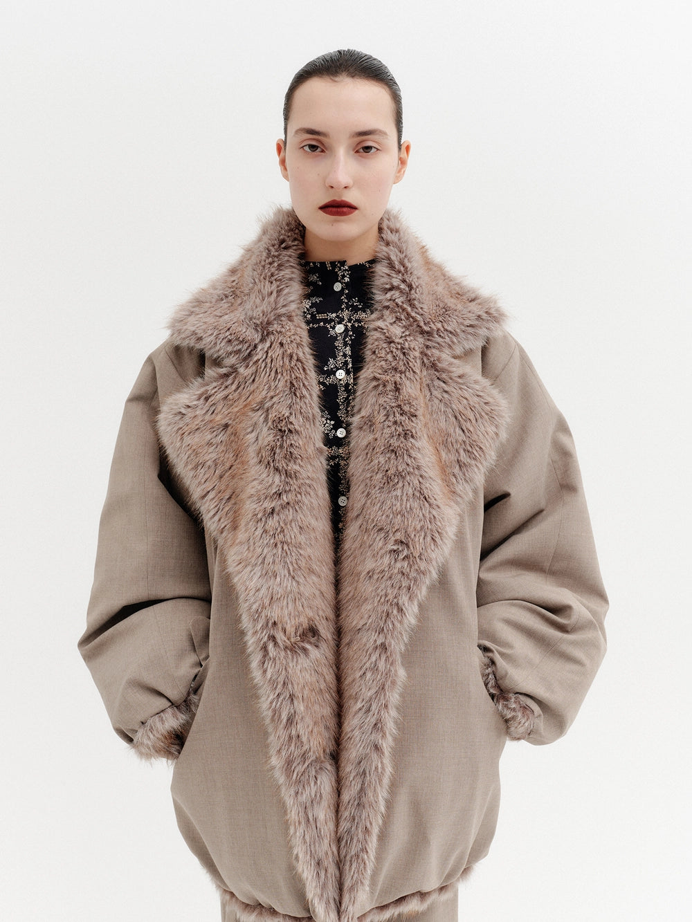 EENK Reversible Volume Collar Jacket - Beige