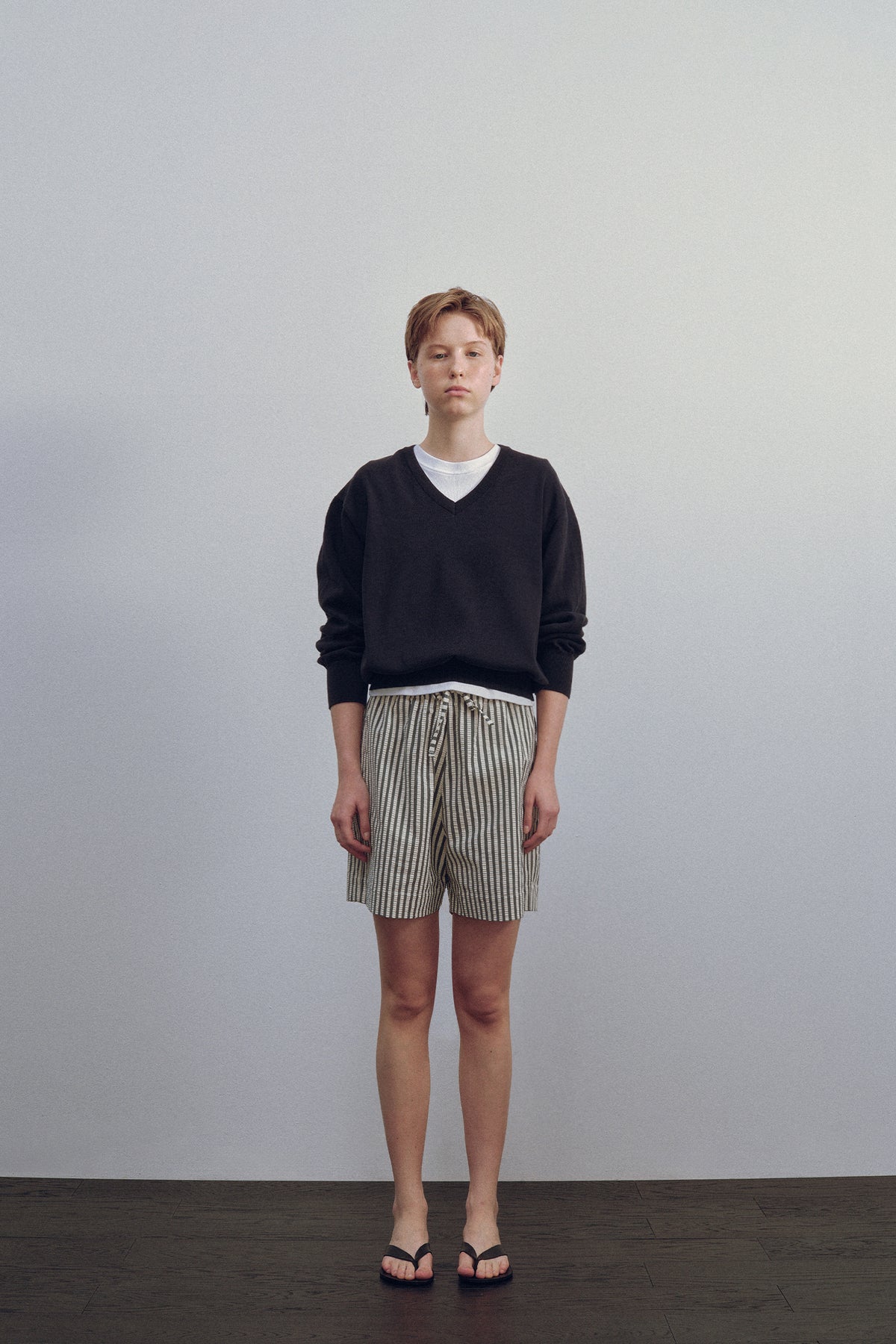 Nothing Written Tek short pants (Black stripe)