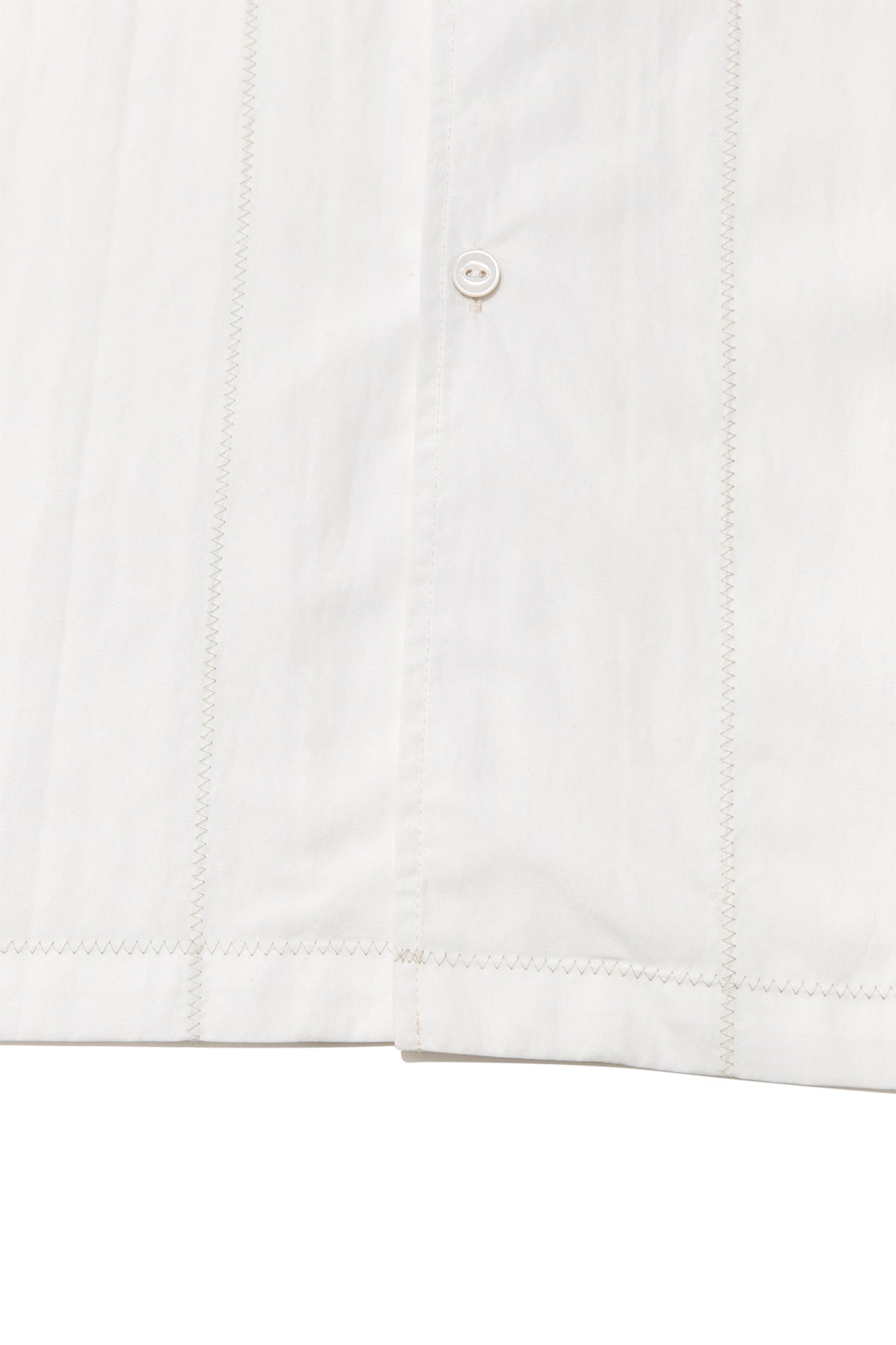 [matinkim] ZIGZAG STITCH POINT SHIRT FOR MEN IN WHITE