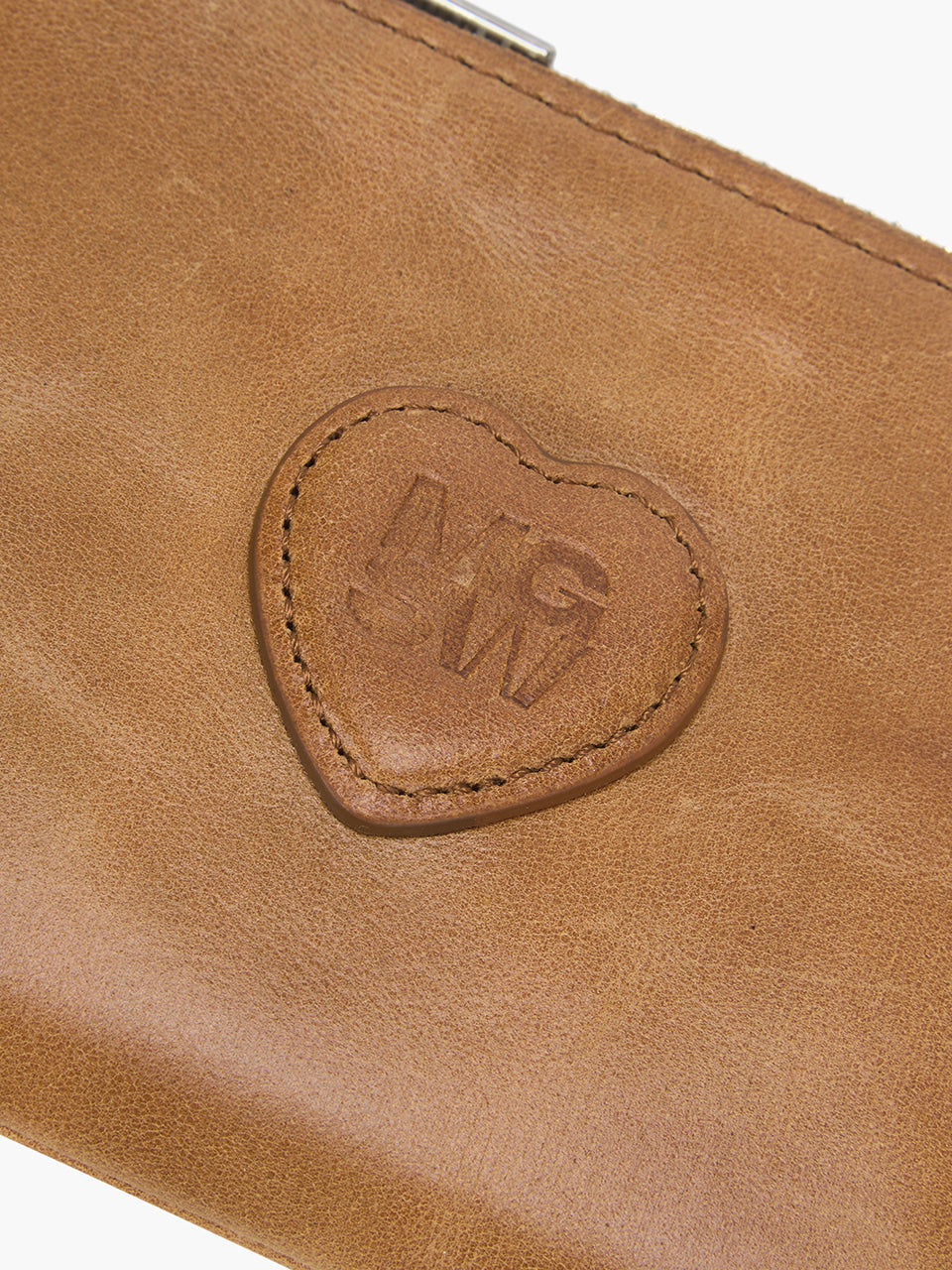 Margesherwood Heart Zipper Wallet saddle brown pull-up
