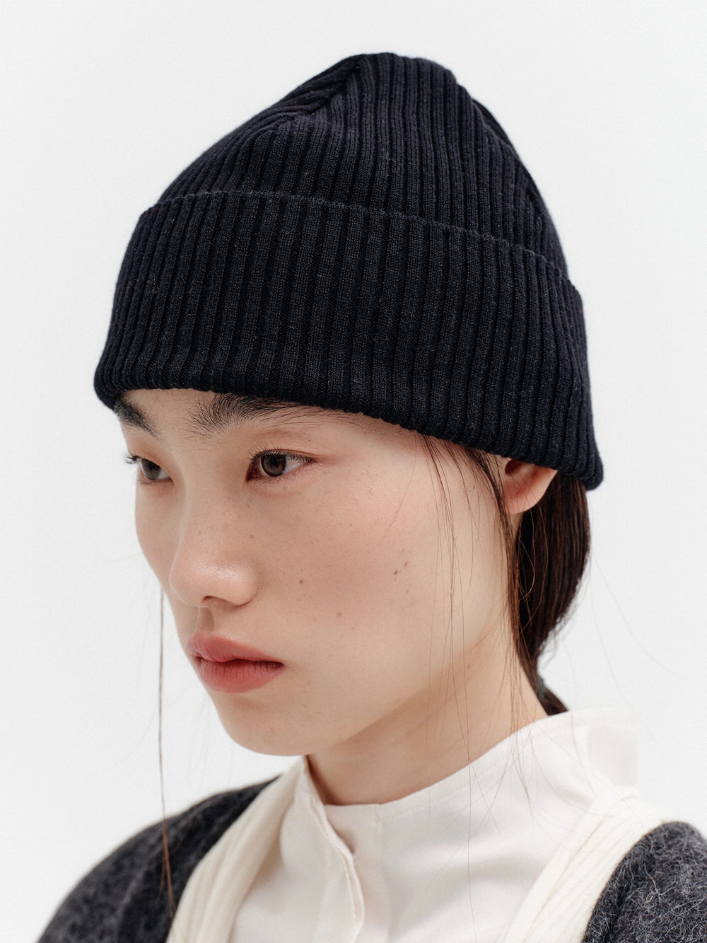 EENK Rose Detail Wool Beanie - Black