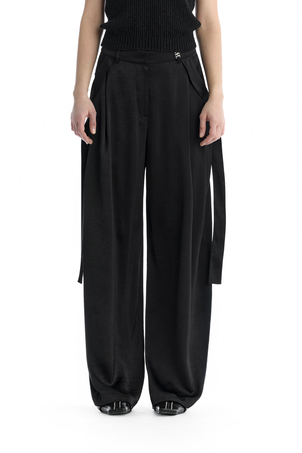 Treemingbird Draped Strap Set-Up Slacks Black