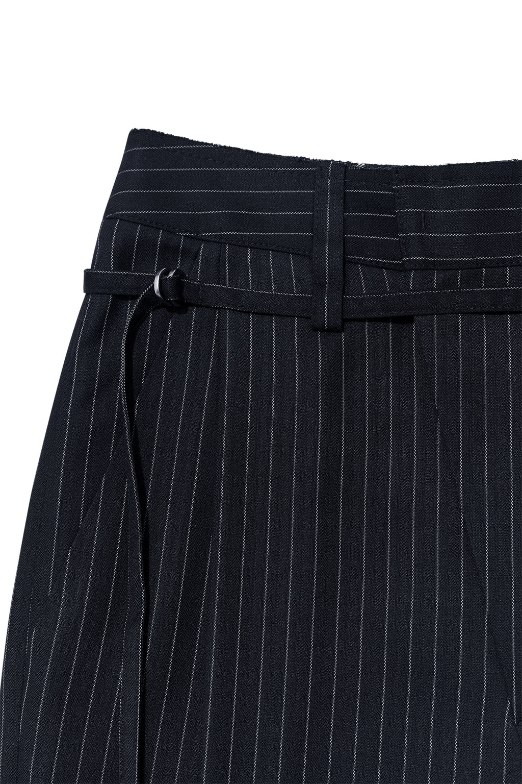[matinkim] TUCK POINT STRIPE TROUSER IN DARK NAVY