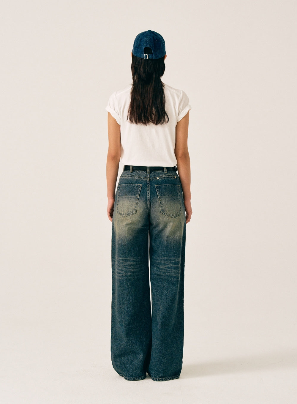 [satur] (W) Capri Citron Drawing Summer Graphic T-Shirt - Magenta Purple