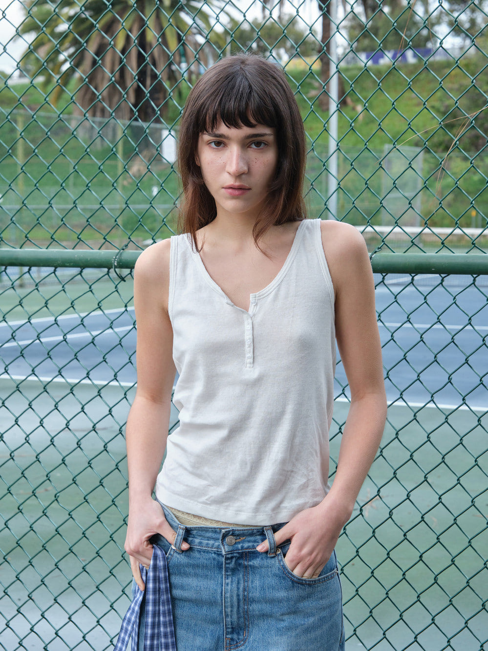 Low Classic Sleeveless Henley Tee Ivory
