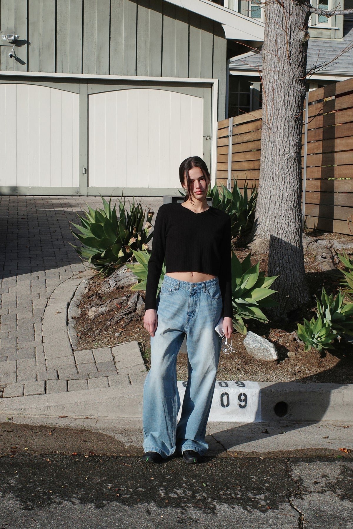 Low Classic Ribbed V-Neck Sweater Black