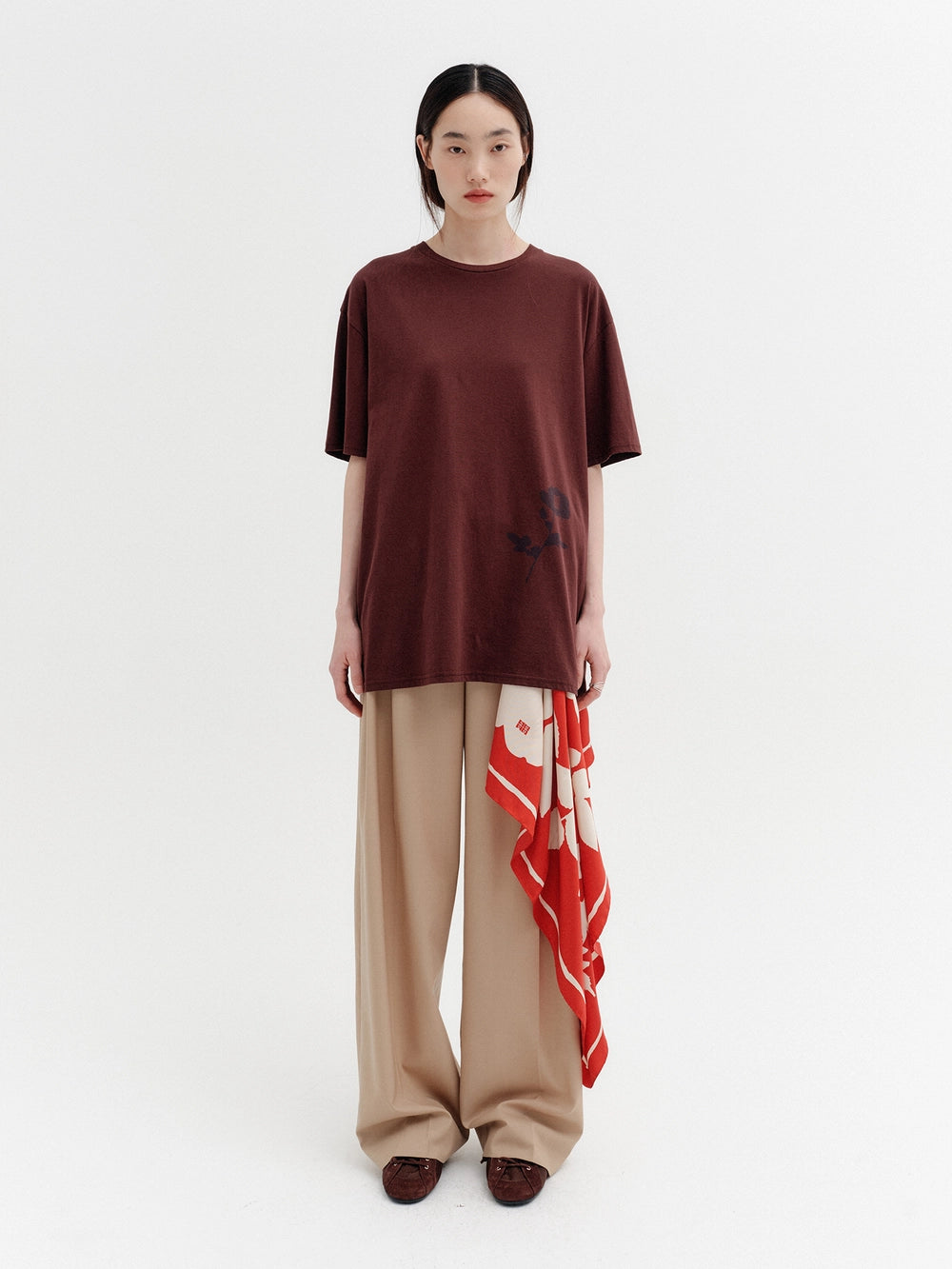 EENK Rose Graphic T-shirt - Brown