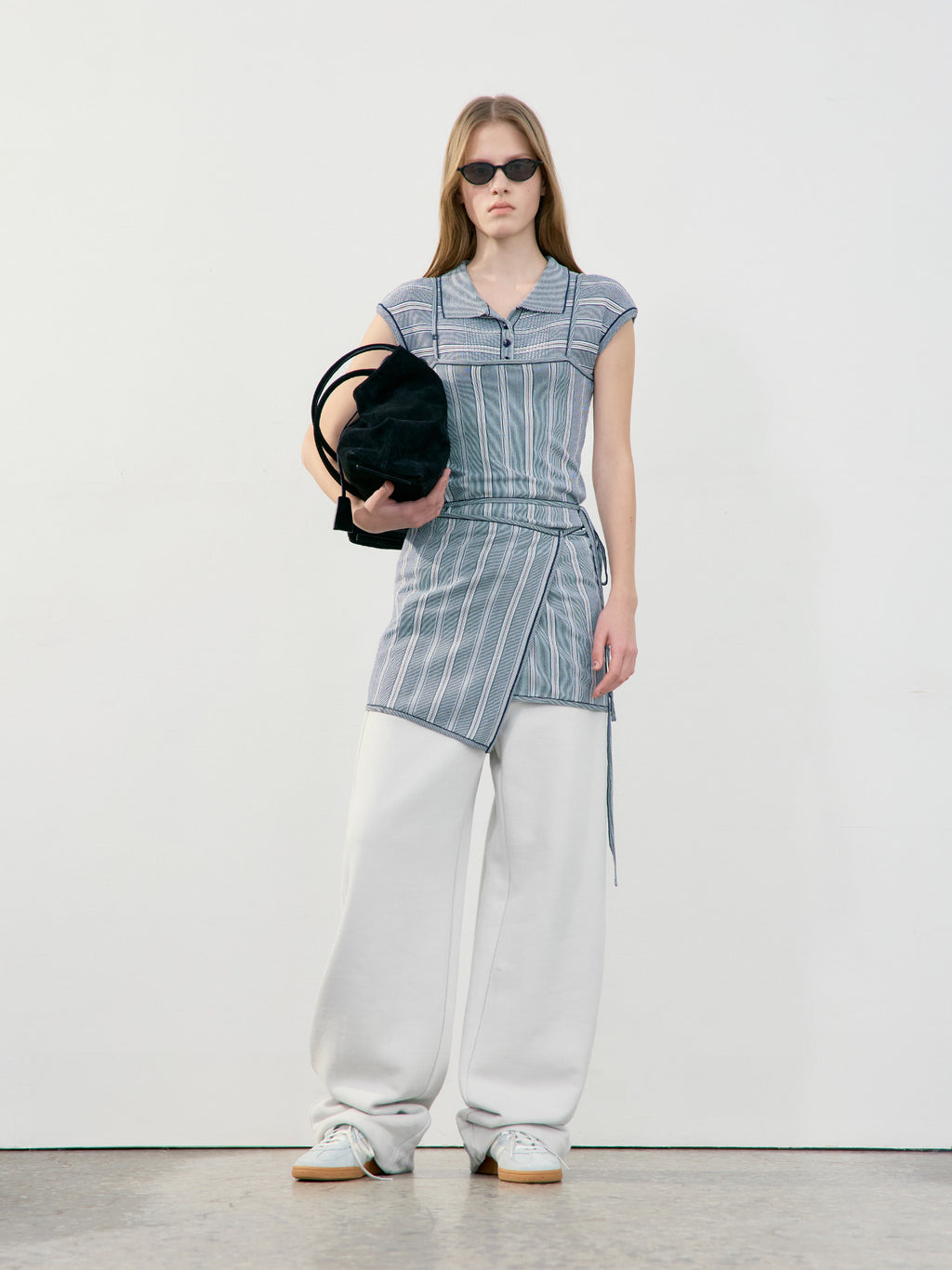 [low_classic] Stripe Knit Wrap Skirt
Navy
