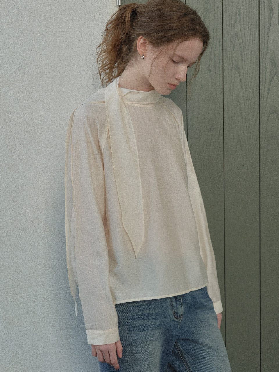 Tillidie Raglan tie layered blouse Cream