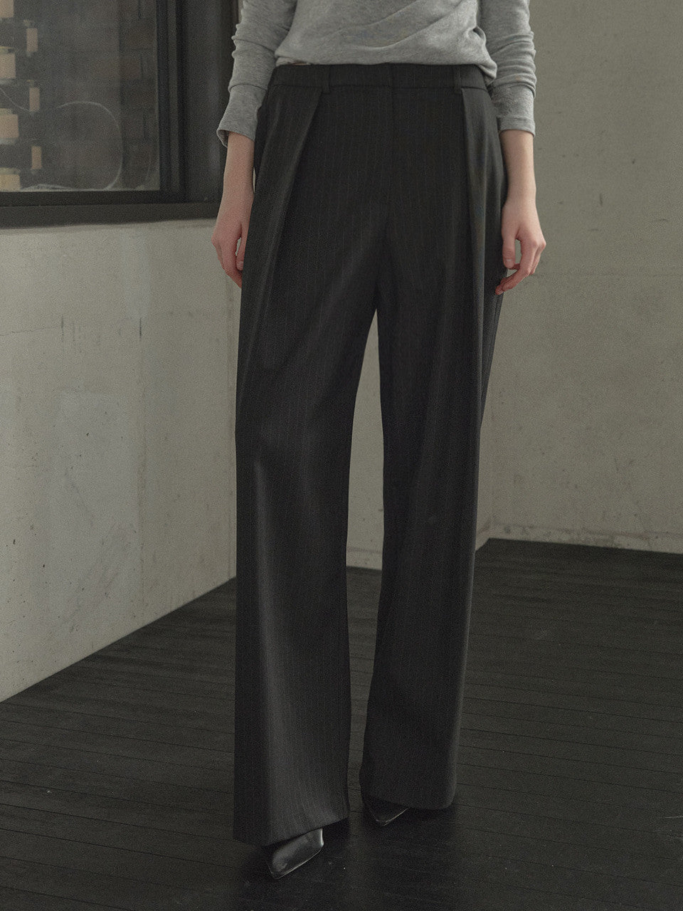 Tillidie Stripe back banding pants Black