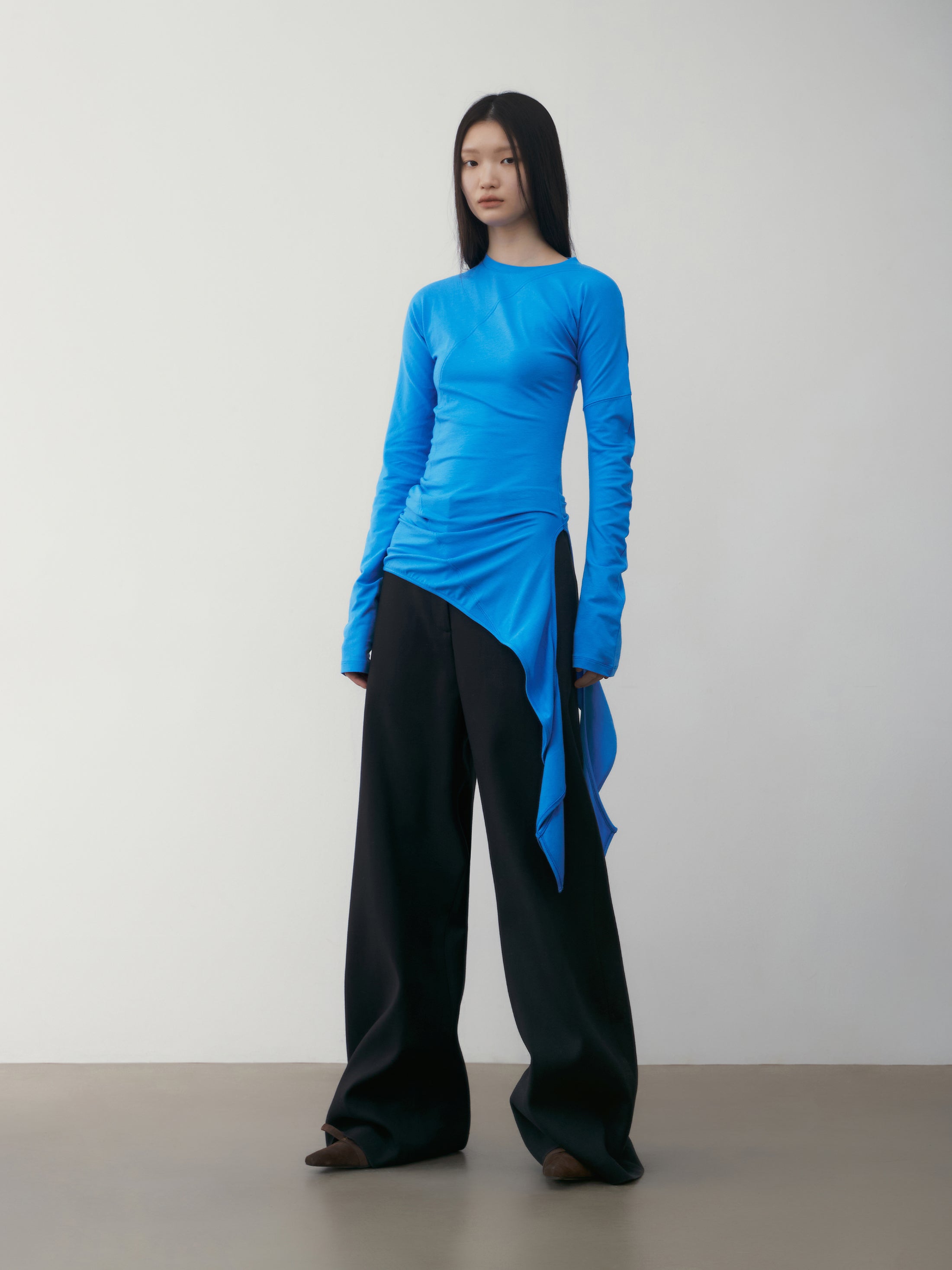 [low_classic] LC WRAP T-SHIRT
BLUE