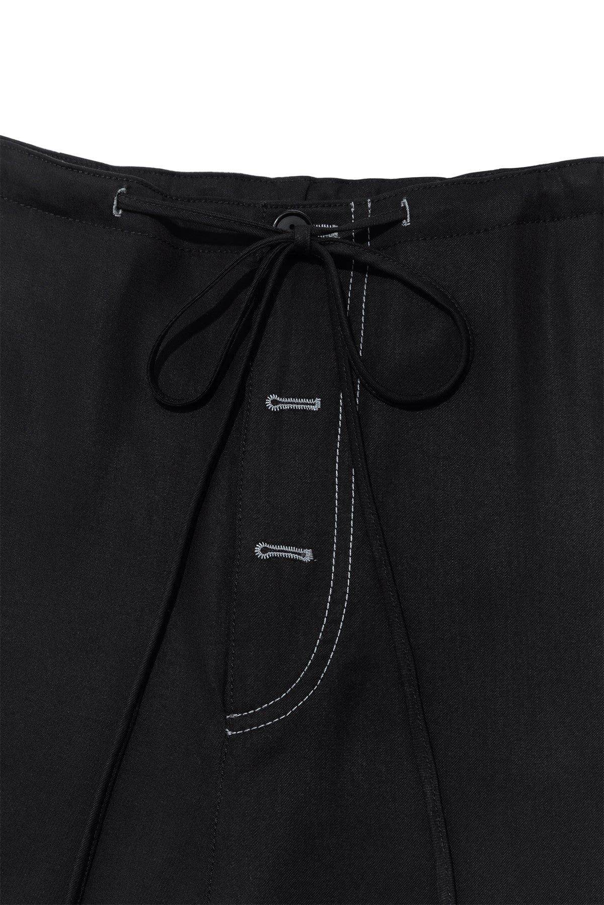 [matinkim] BUTTON POINT STRING WIDE PANTS IN BLACK