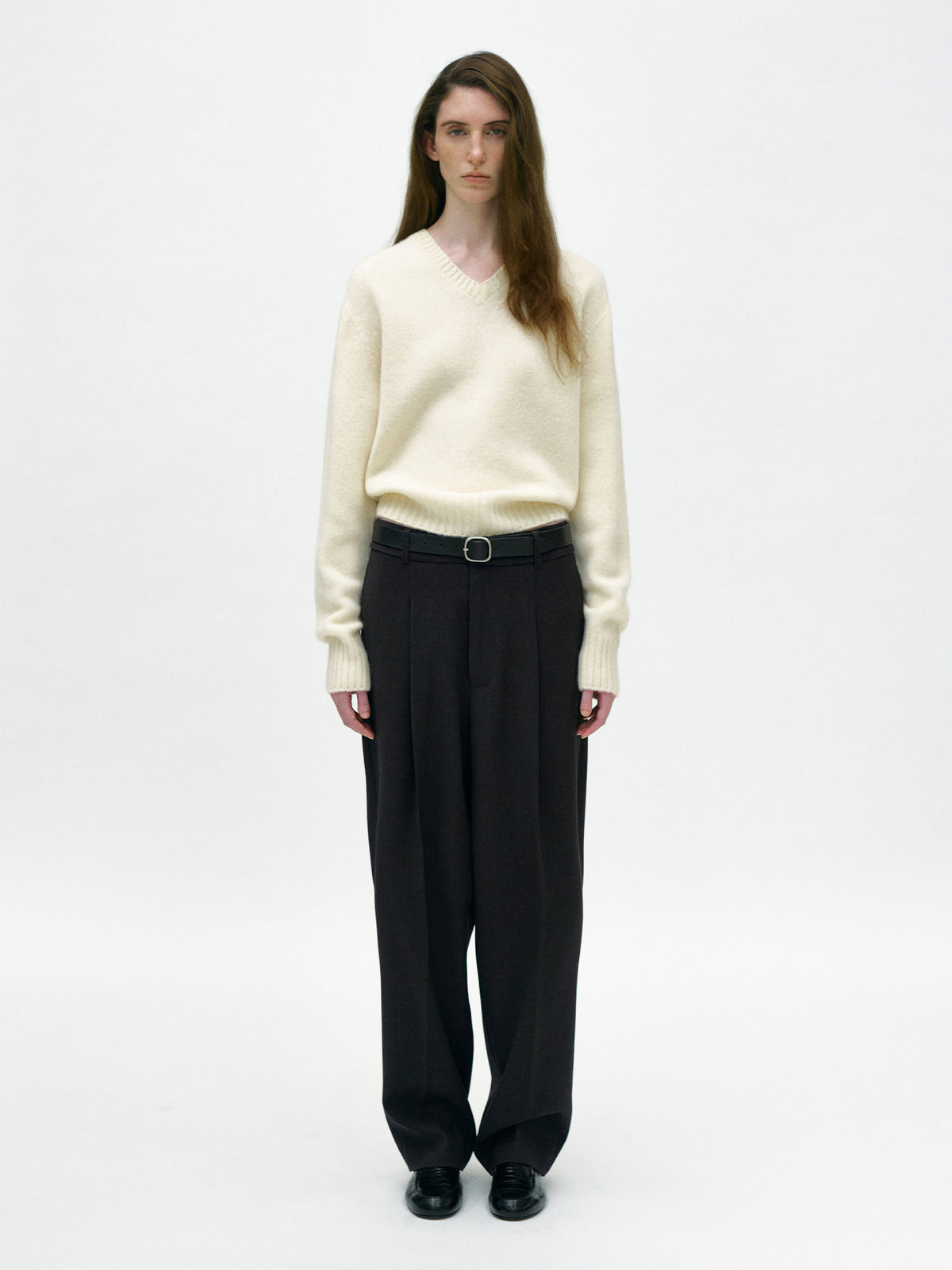 Nothing Written Miro v-neck pullover (Milk ivory)
