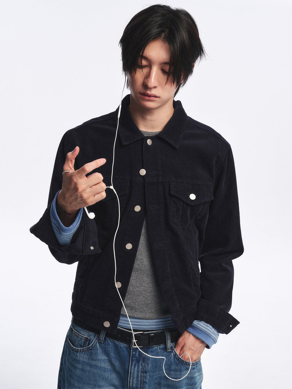 Low Classic Corduroy Trucker Jacket Navy
