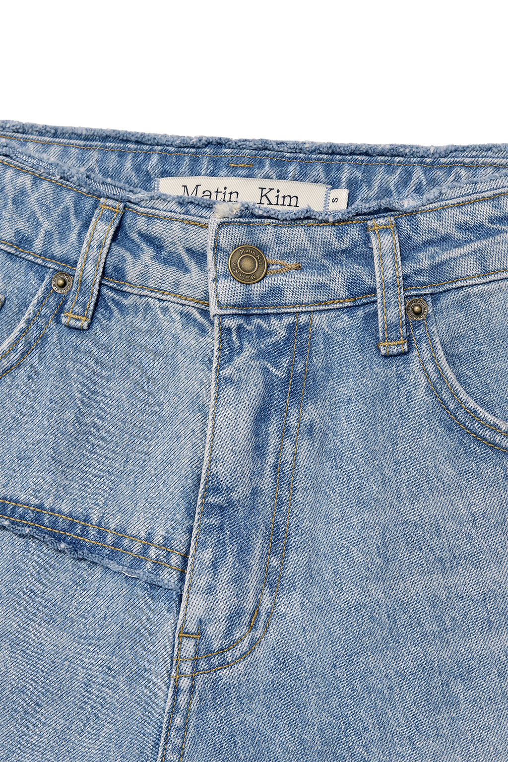 Matinkim Cut Line Point Denim Shorts IN Blue