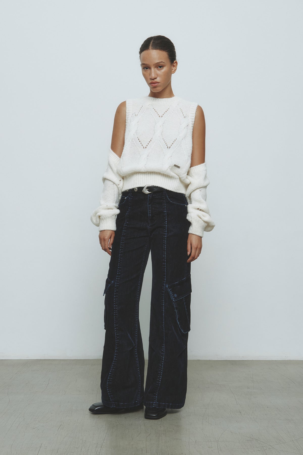 Matinkim Semi Boots Cut Velvet Denim Pants IN Navy