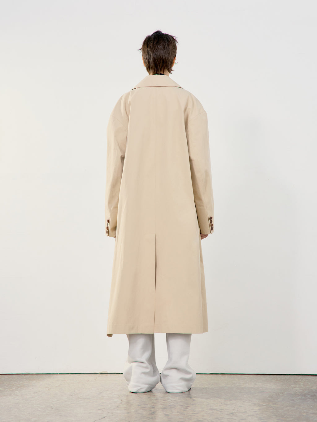 [low_classic] Double Trench Coat
Beige