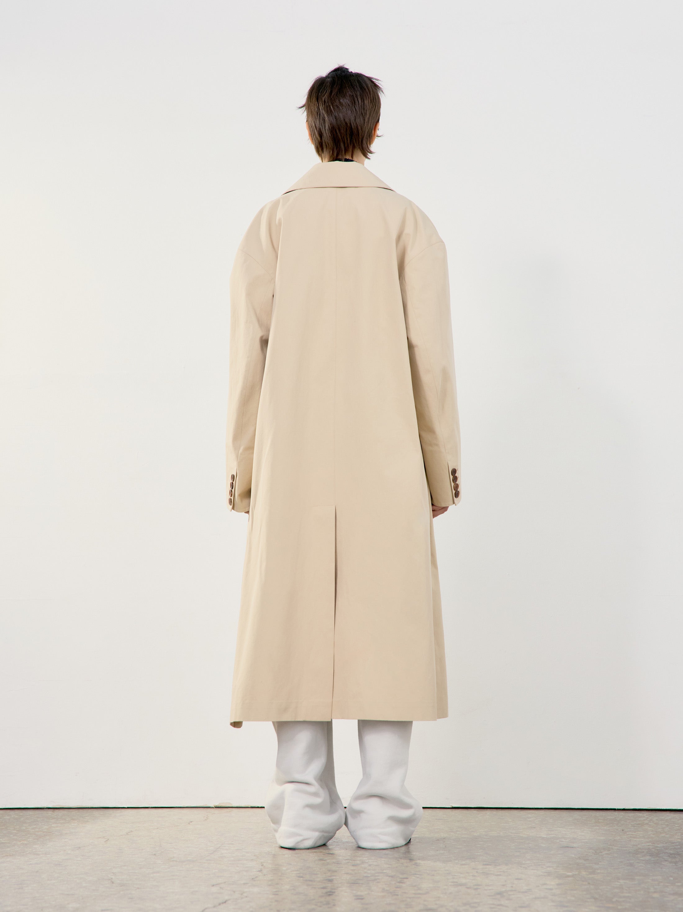 [low_classic] Double Trench Coat
Beige