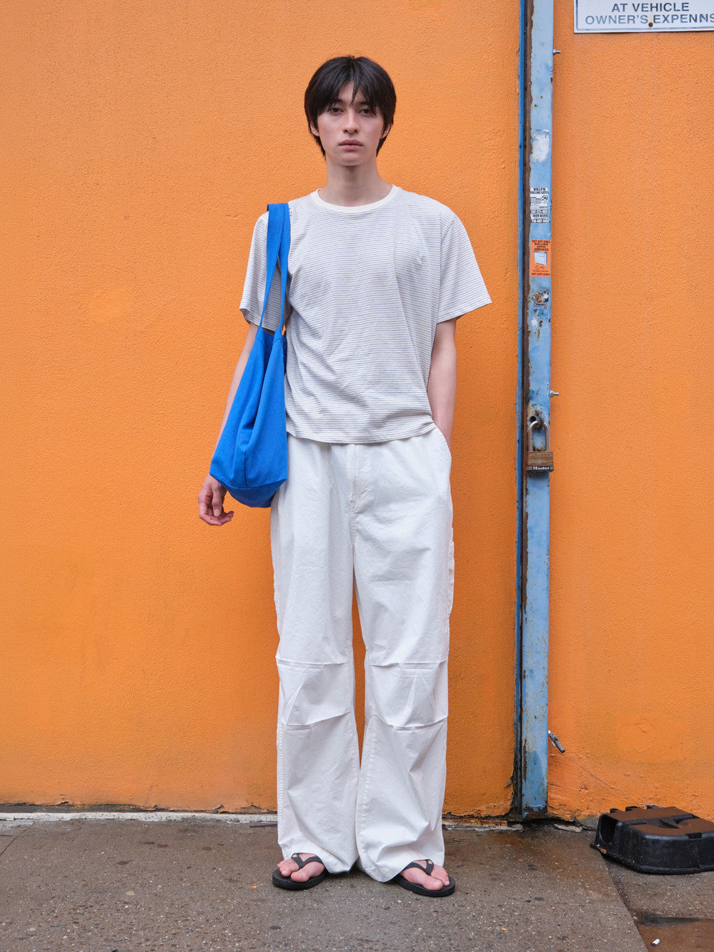 Low Classic Washed Cotton Cargo Pants Off White