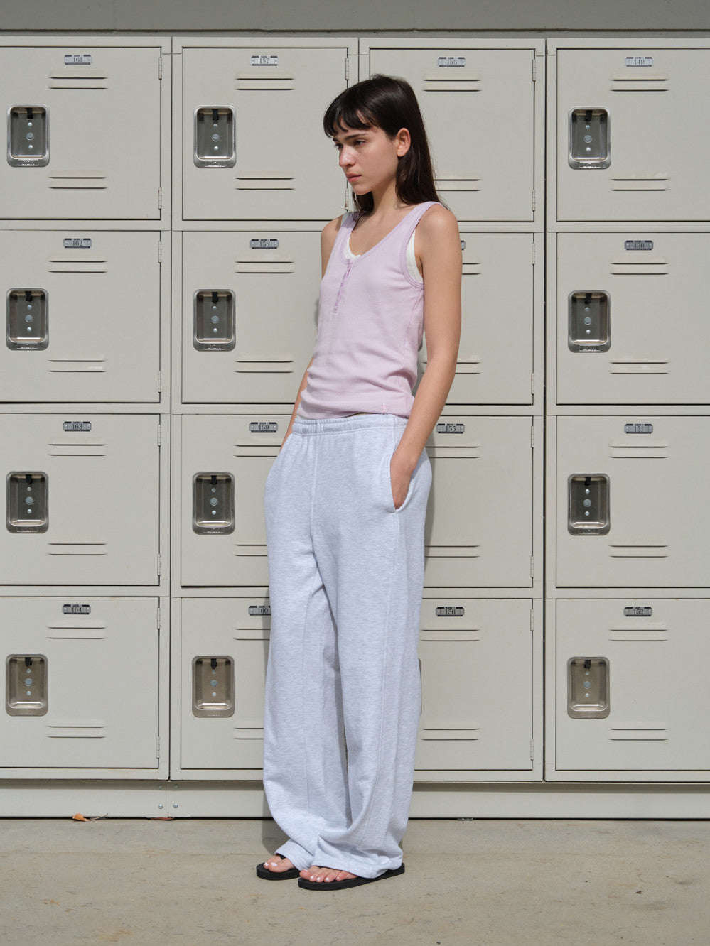Low Classic Sleeveless Henley Tee Light Pink