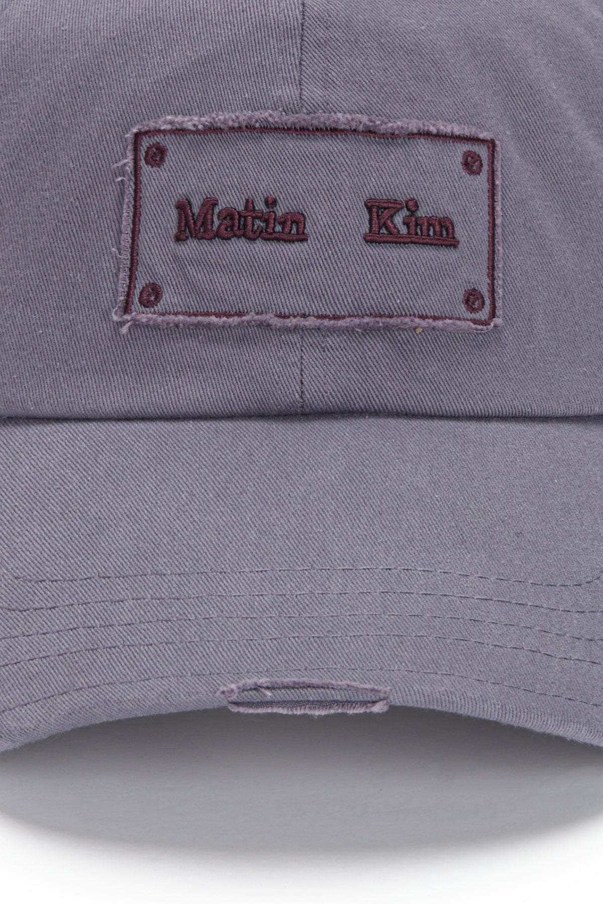 [matinkim] SQUARE LOGO CUTOUT BALL CAP IN PURPLE