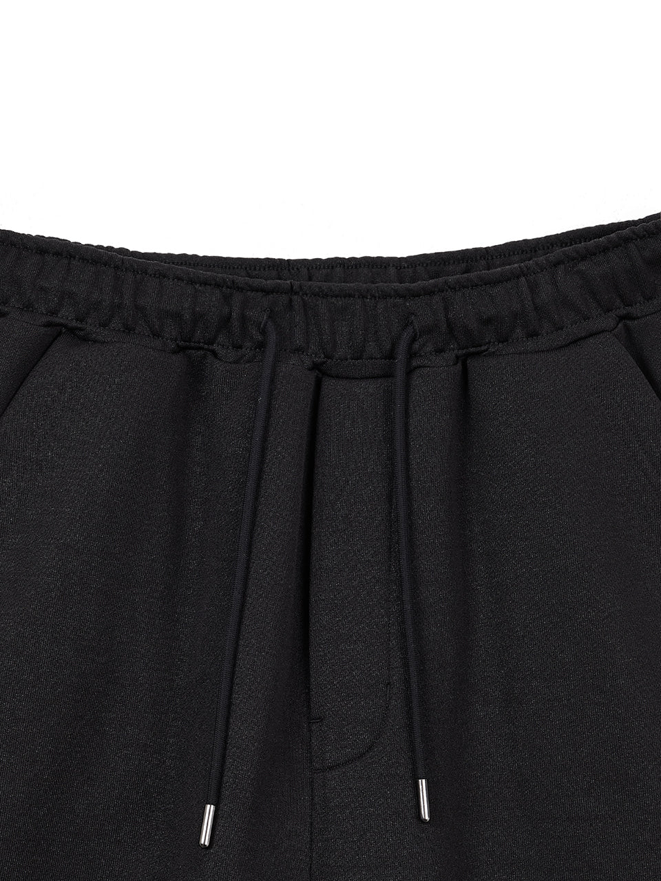 [matinkim] BACK POCKET GLITTER BERMUDA SWEATPANTS FOR MEN IN BLACK