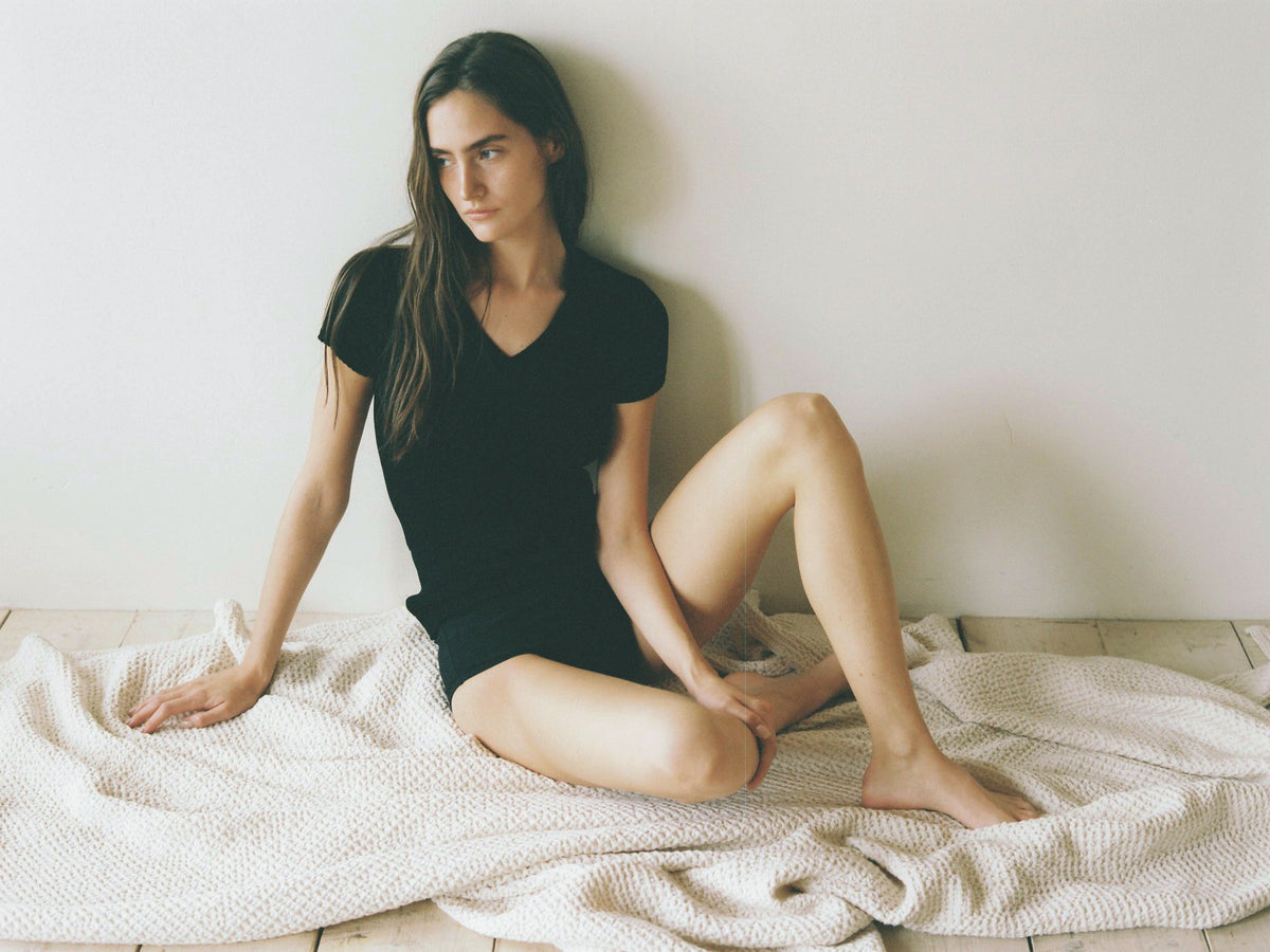 Nothing Written Tia v-neck knit (Black)