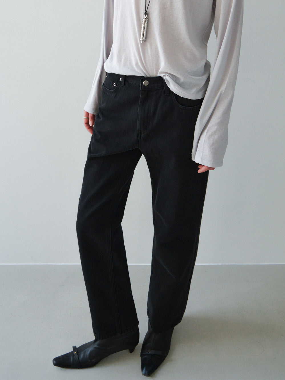 Low Classic Classic Slim Straight Fit Denim Black