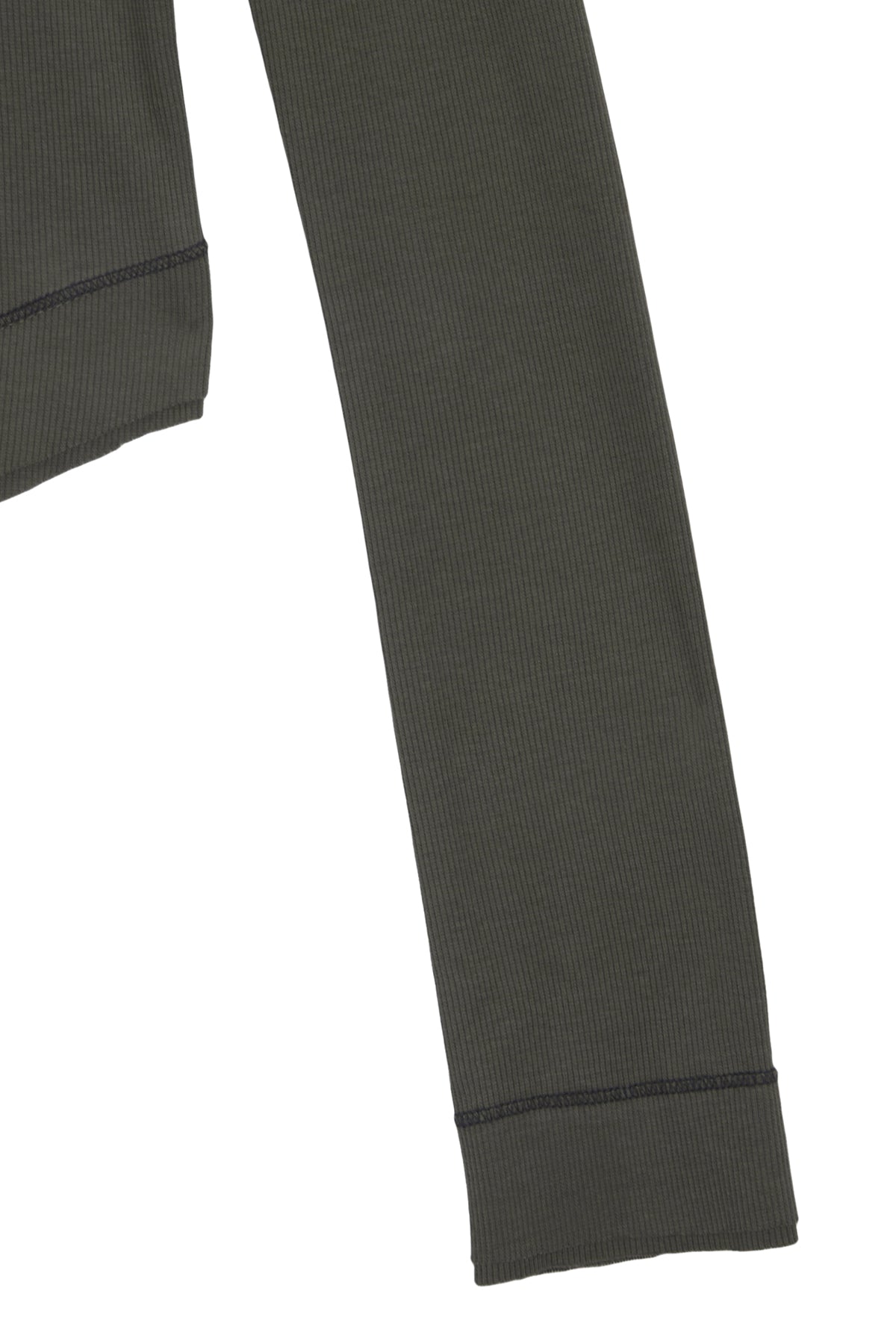 [matinkim] APPLIQUE LOGO HENLY NECK SLIM TOP IN KHAKI