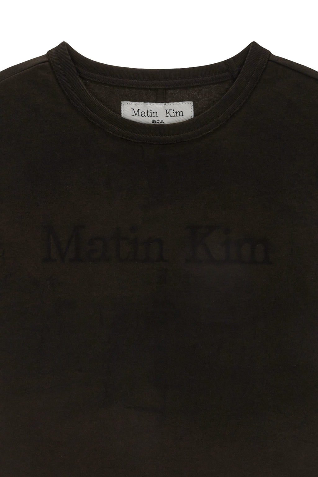 [matinkim] STENCIL PRINTING LOGO CROP TOP IN BROWN
