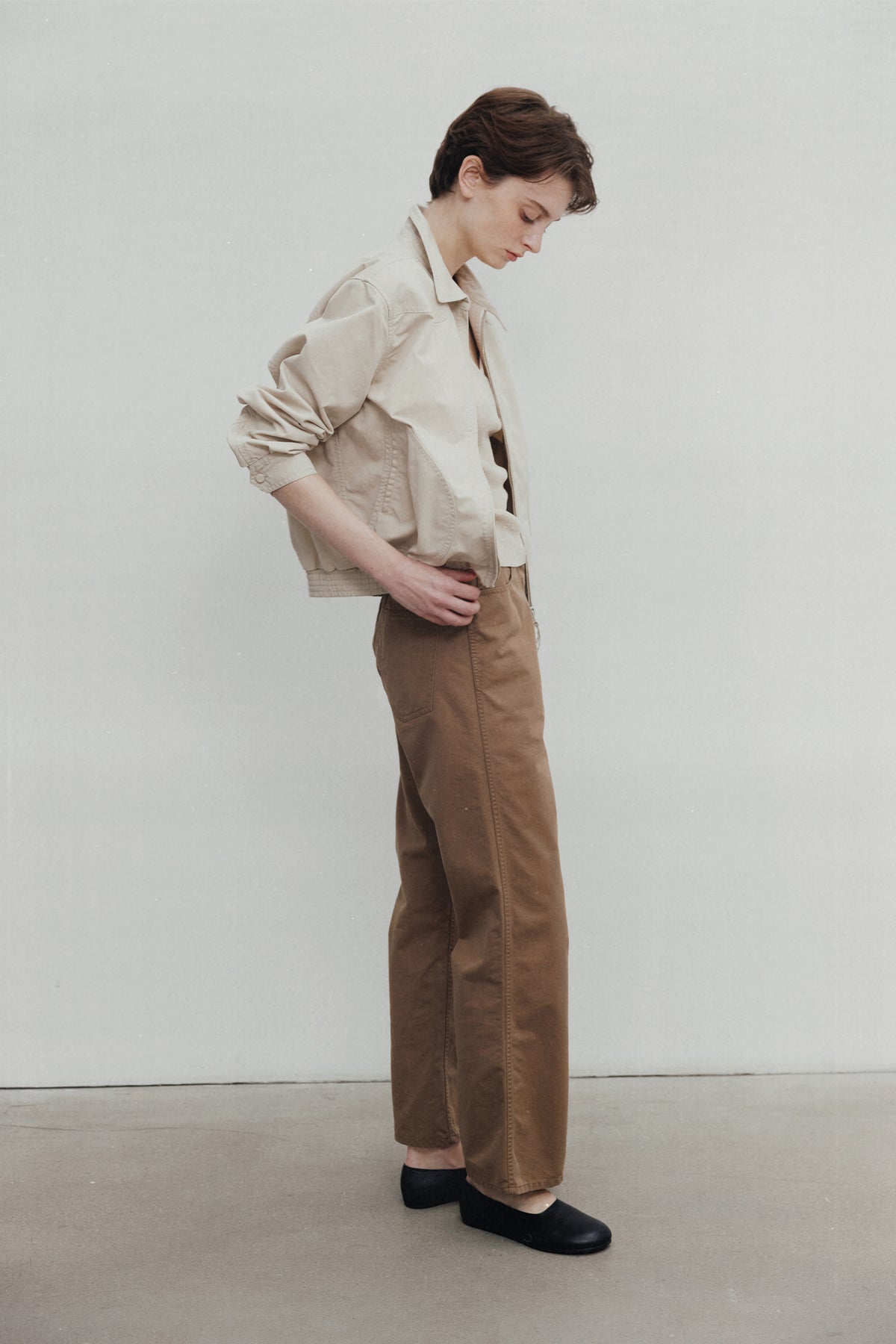 Nothing Written Haze v-neck sleeveless (Beige)
