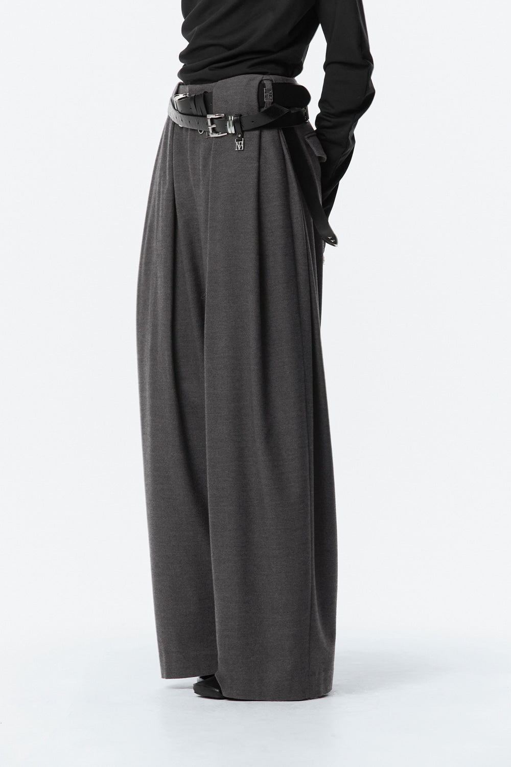 Treemingbird Wide Wool Tuck Slacks Gray
