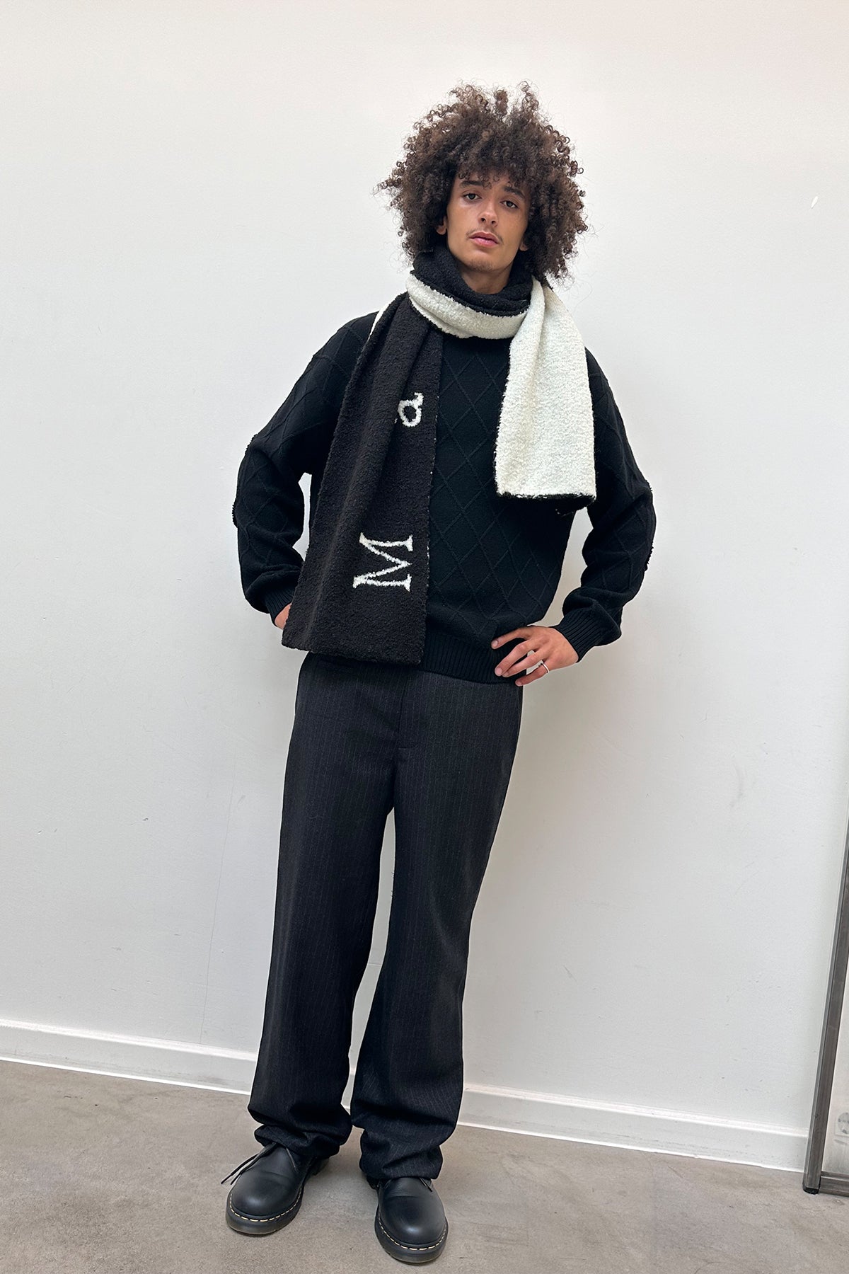 [matinkim] DETAIL POINT STRIPE TROUSER FOR MEN IN BLACK