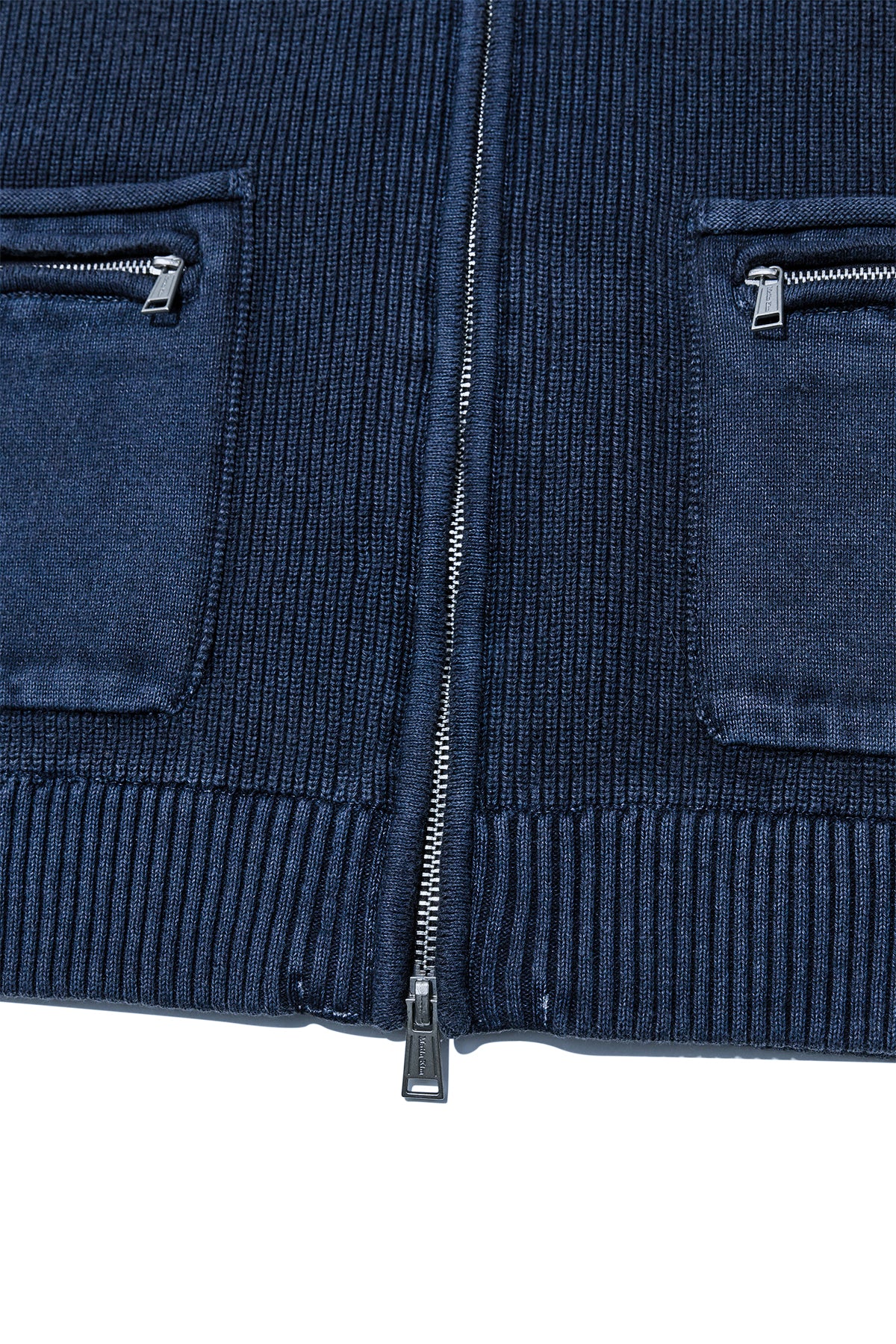 [matinkim] LOGO POINT WASHED KNIT VEST FOR MEN IN NAVY