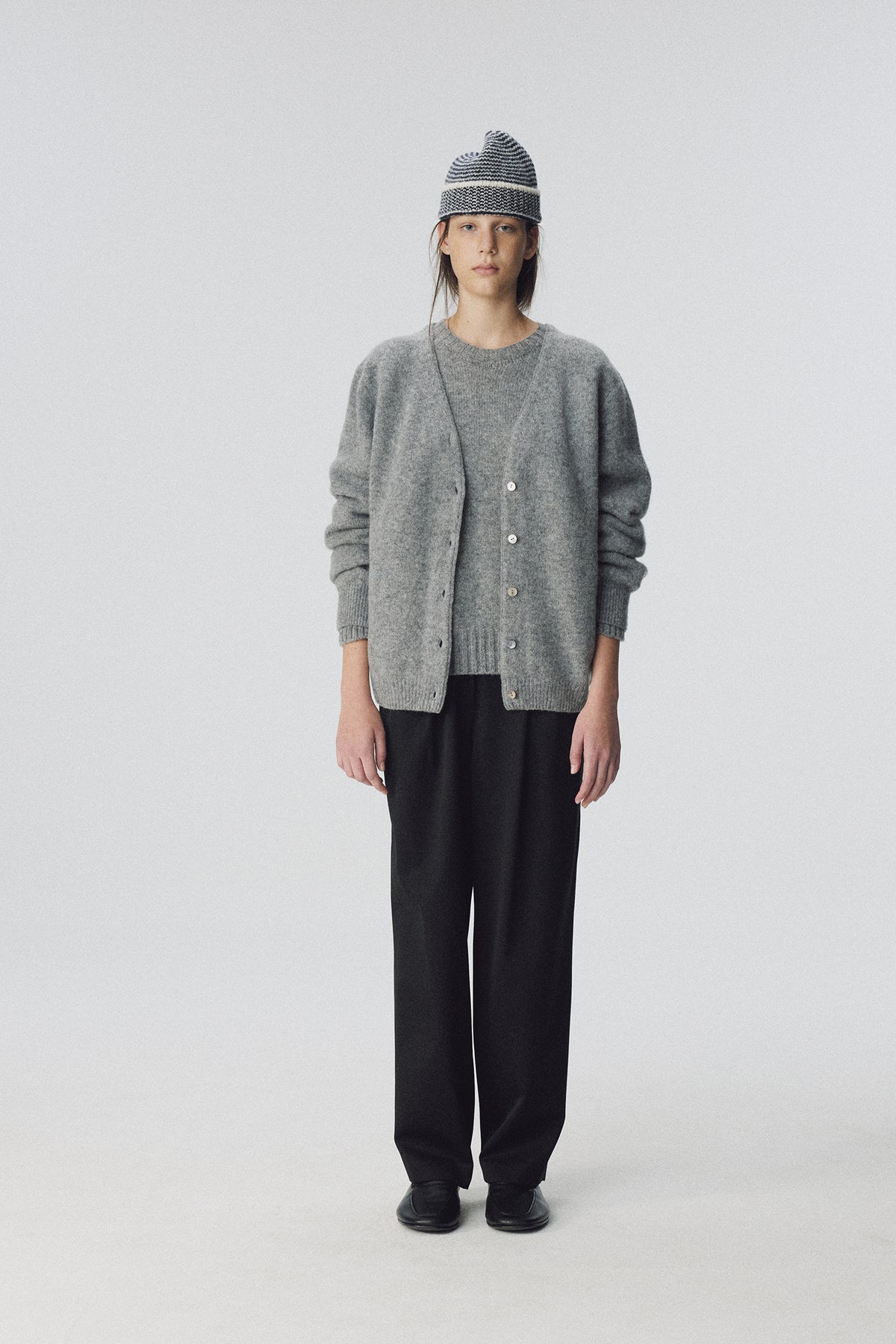 Nothing Written Rowan wool cardigan (Ash gray)