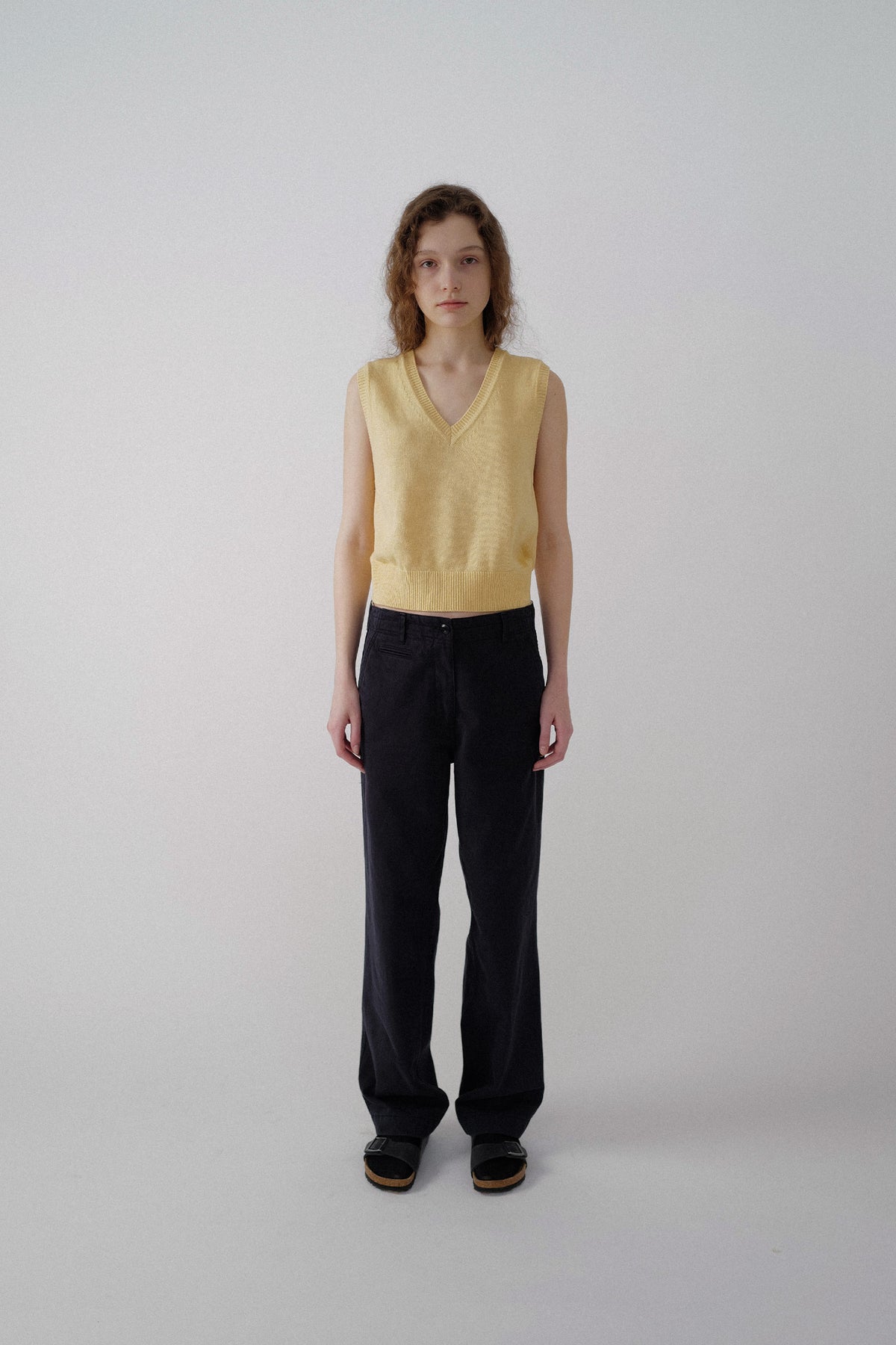 Nothing Written Basic v-neck slipover (Yellow)