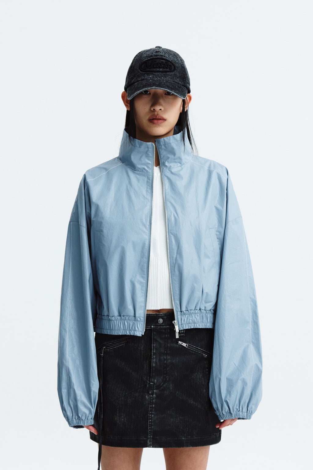 [matinkim] MATIN COATING CROP BLOUSON IN SKY