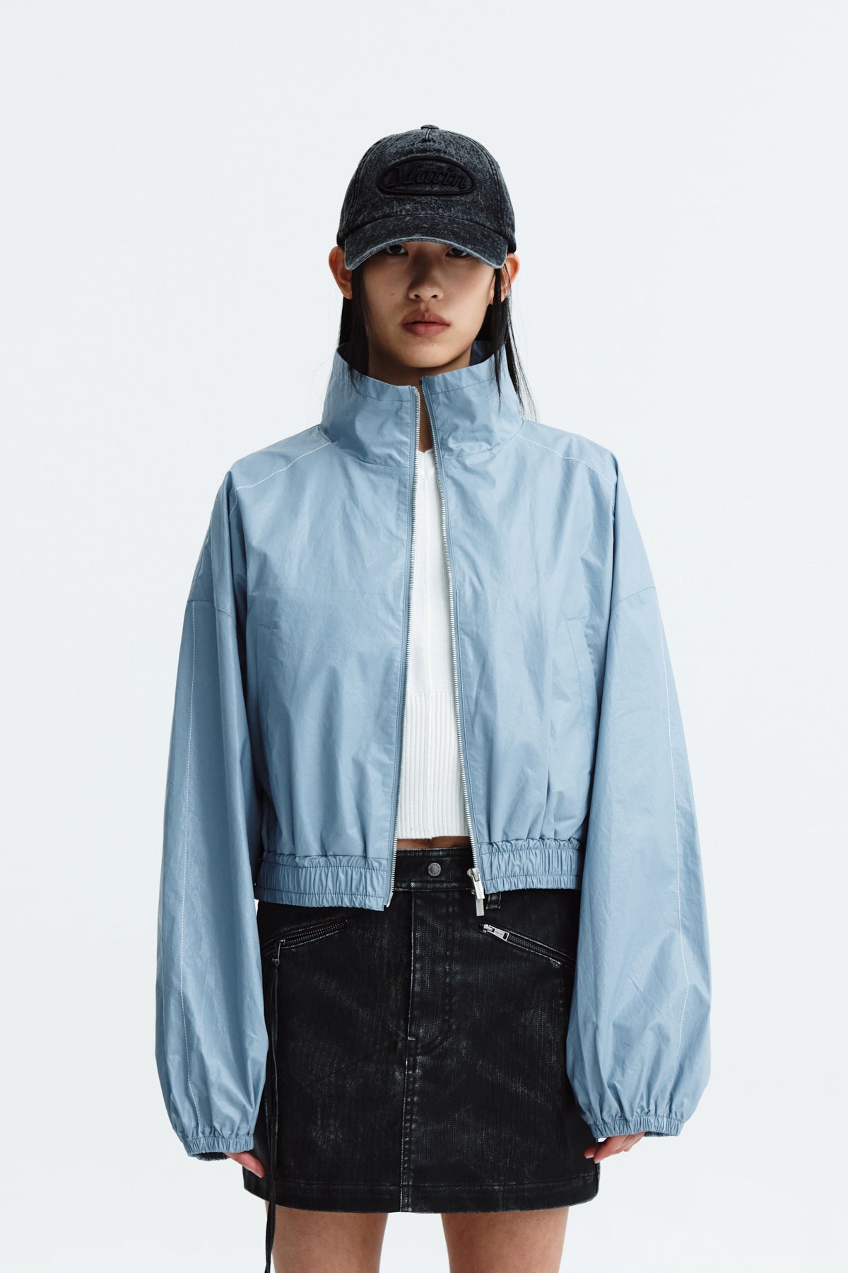 [matinkim] MATIN COATING CROP BLOUSON IN SKY