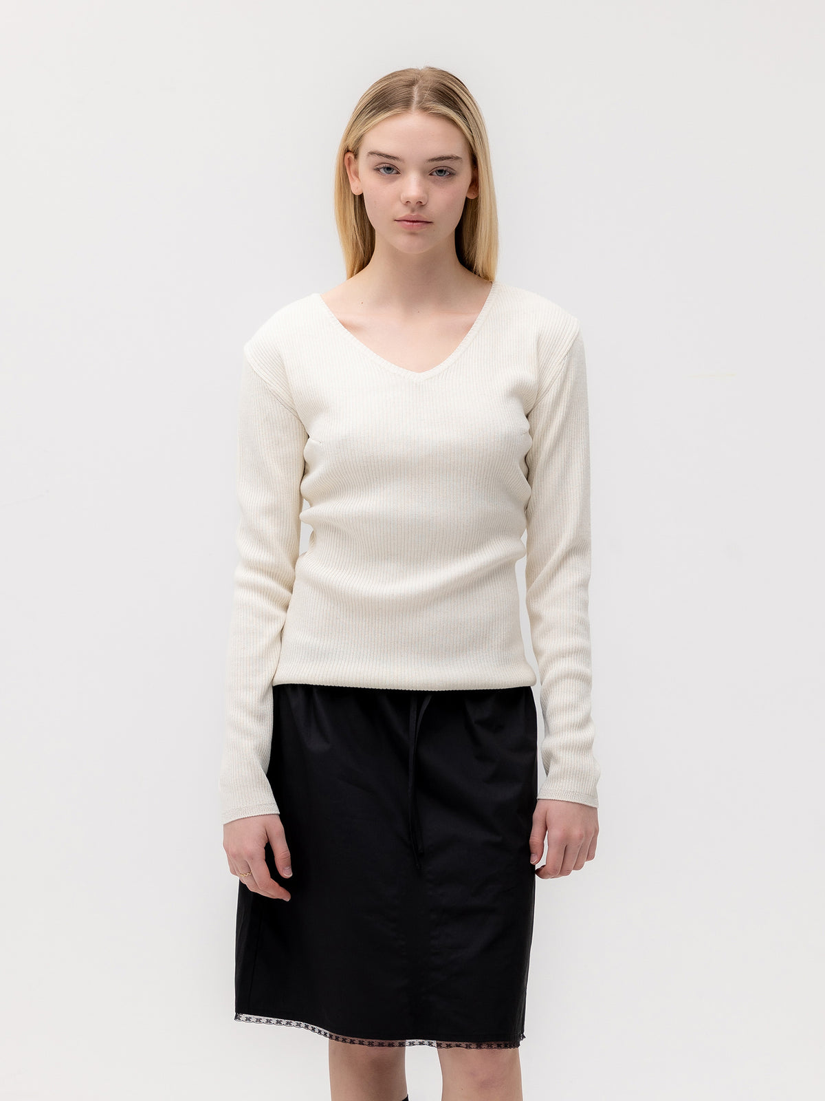GLOWNY G Classic Rib V-Neck Knit (Oatmeal)