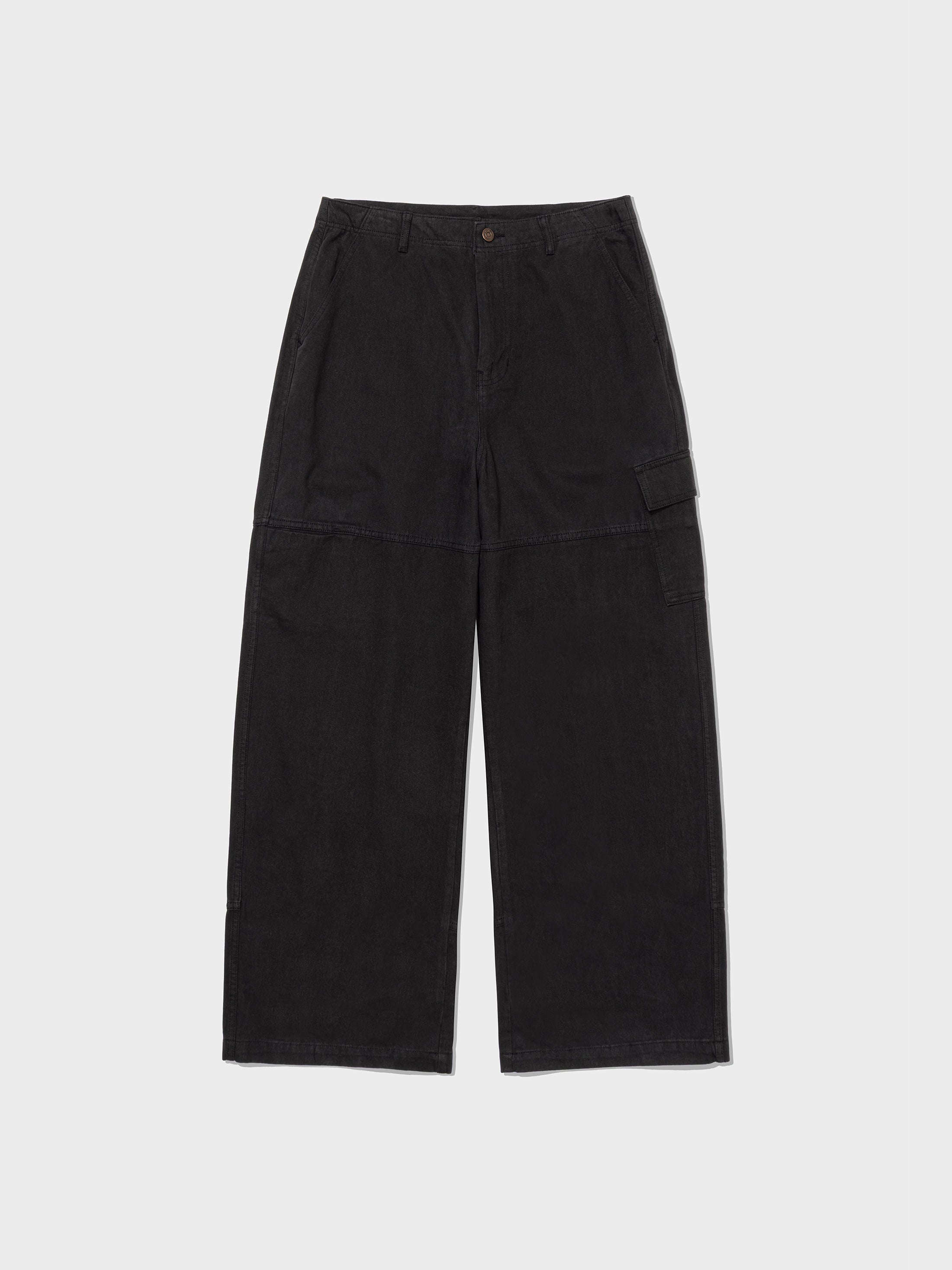 Low Classic Peach Skin Cargo Pants Black