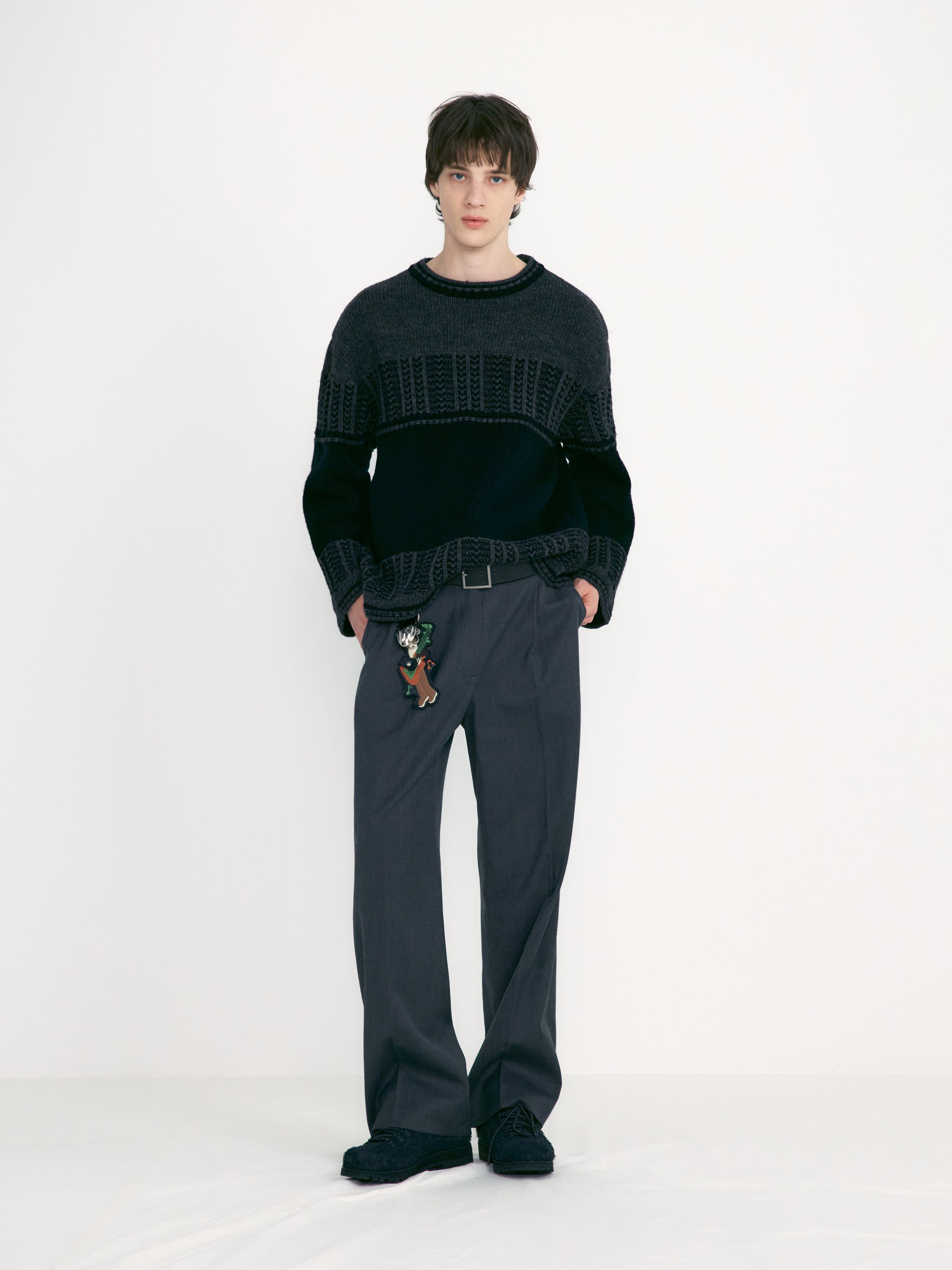 [low_classic] Rock Star Cat Key-Ring
Brown