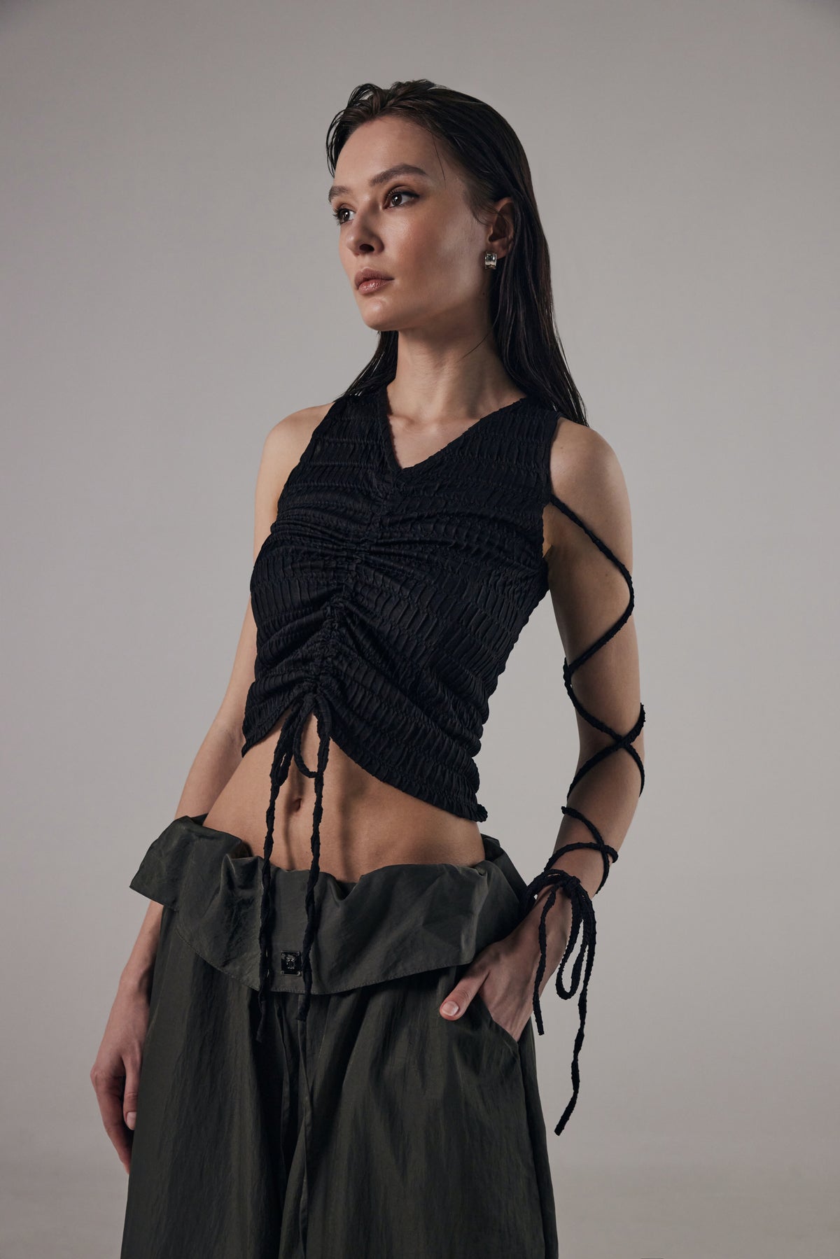 Treemingbird Tied Strap Sleeveless Black
