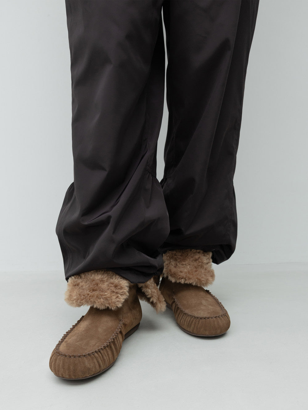 Low Classic Shearling Ankle Boots Brown
