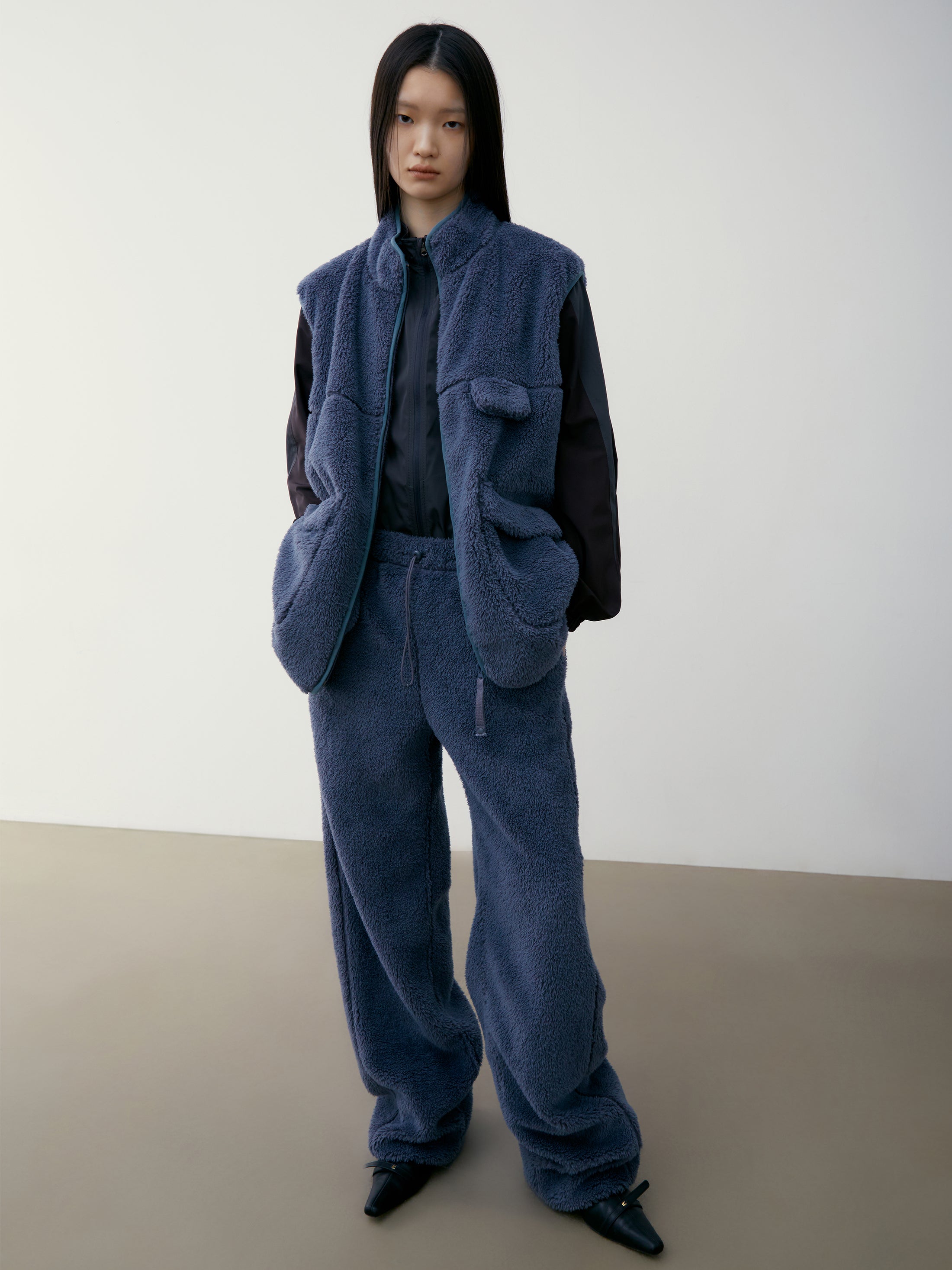 [low_classic] FLEECE BANDING PANTS
BLUE GREEN