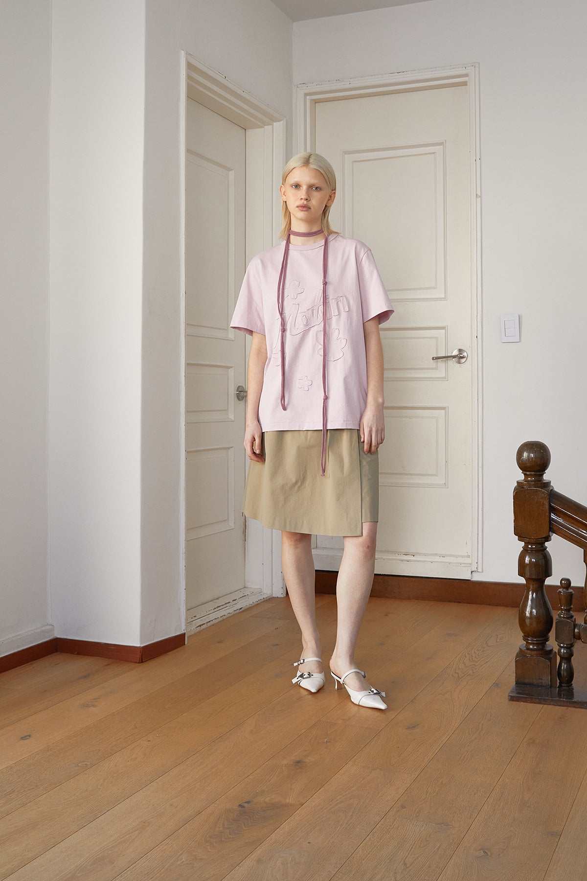 Matinkim Flower Applique Logo Top IN Light Pink