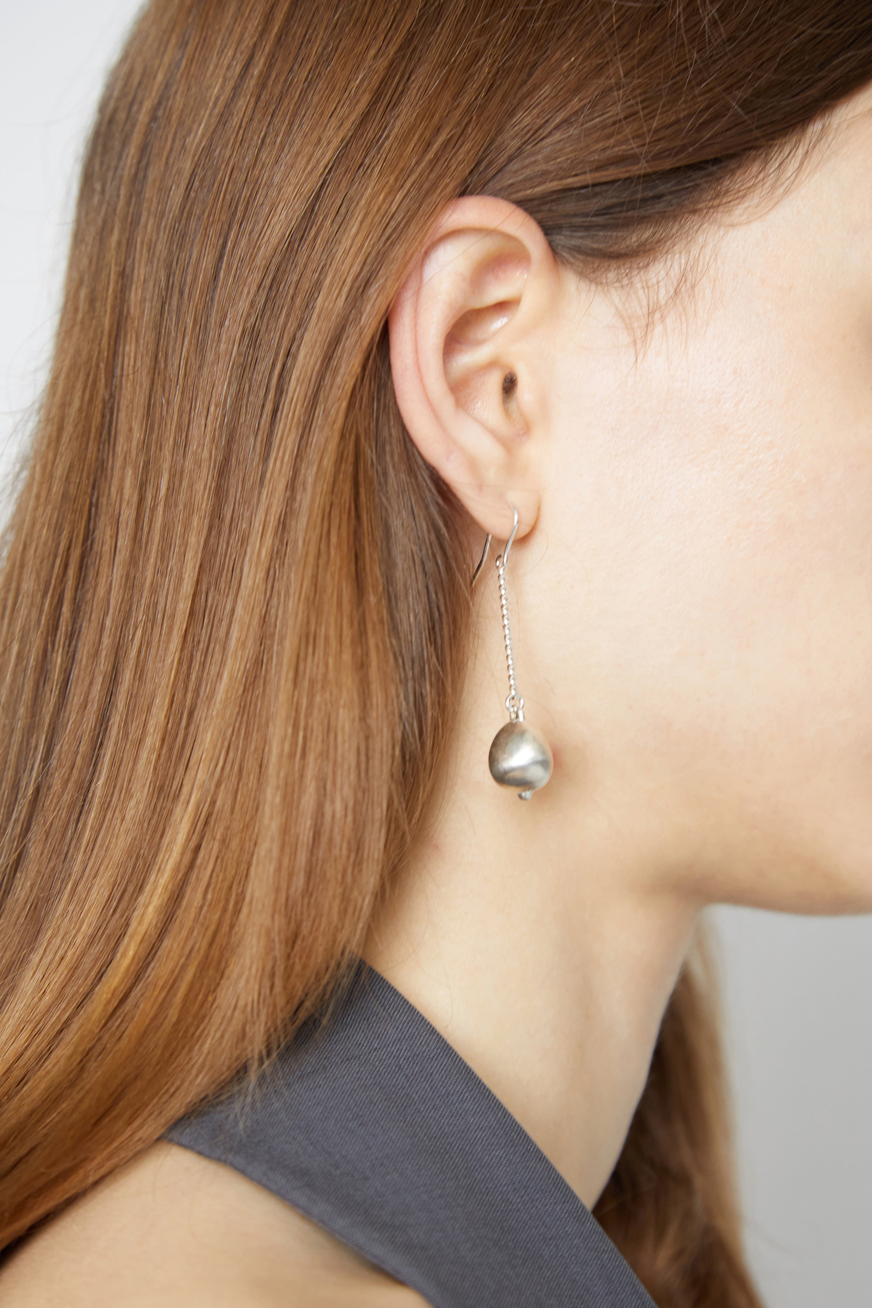 [low_classic] RU SHUO X LOW CLASSIC GEMINI EARRING
SILVER