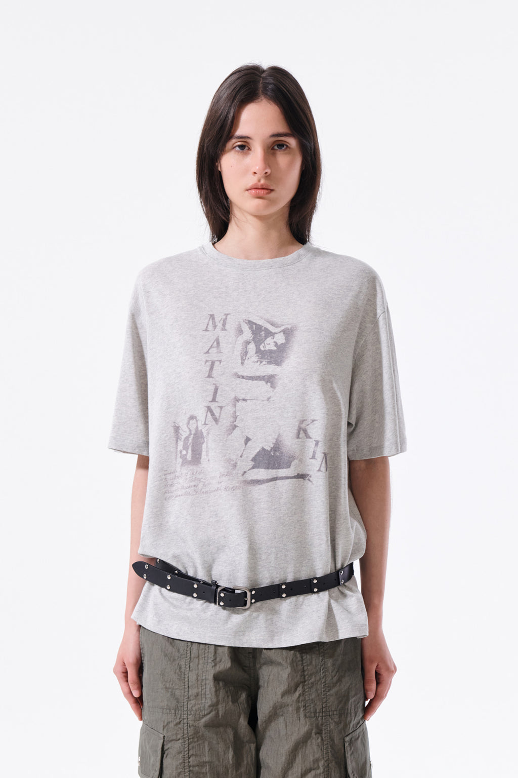 Matinkim Portrait Graffiti Logo Top IN Light Grey