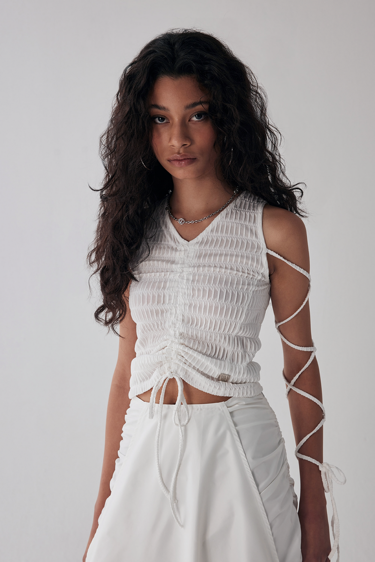 Treemingbird Tied Strap Sleeveless White